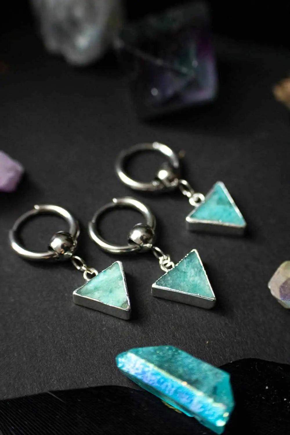 Anneau à breloque en amazonite Triangle (à l'unité) lunamanashop