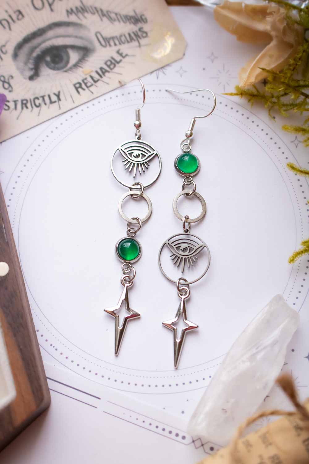 Boucles d'oreilles Philomène - Asymétrie protectrice et mystique lunamanashop