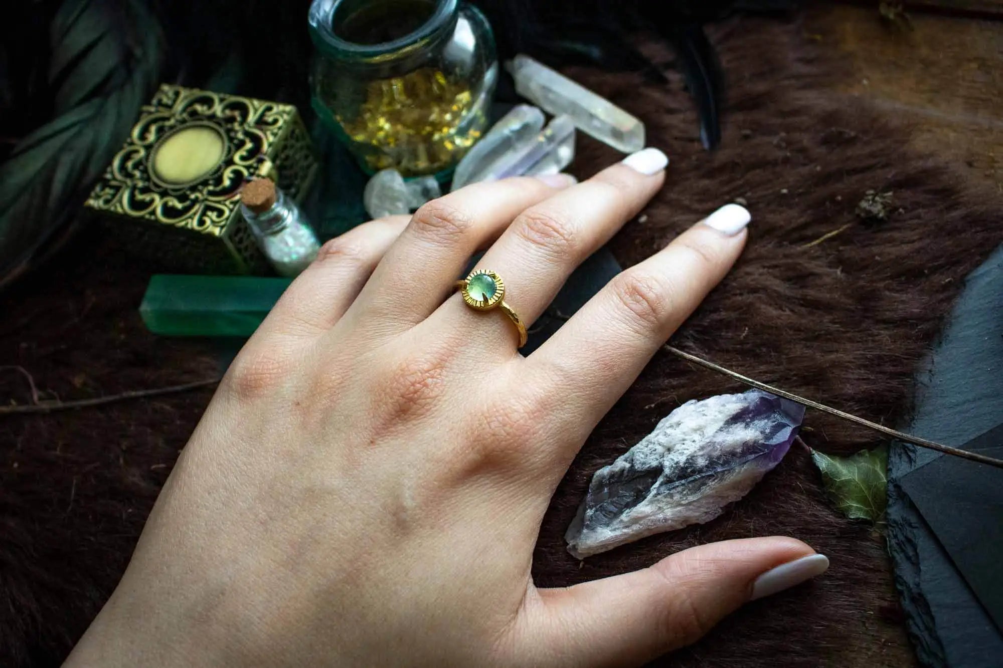 Bague Athéna en Fluorite verte et base dorée lunamanashop