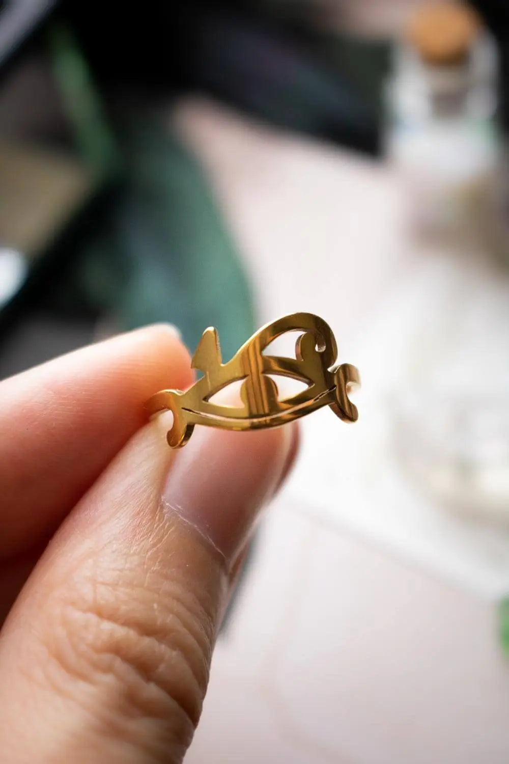 Bague Oeil d'Horus en acier inoxydable doré lunamanashop