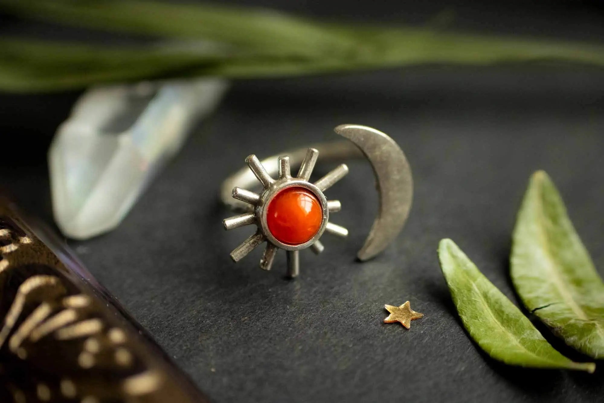 Bague Sunna en Cornaline orange avec Soleil et Lune argenté lunamanashop