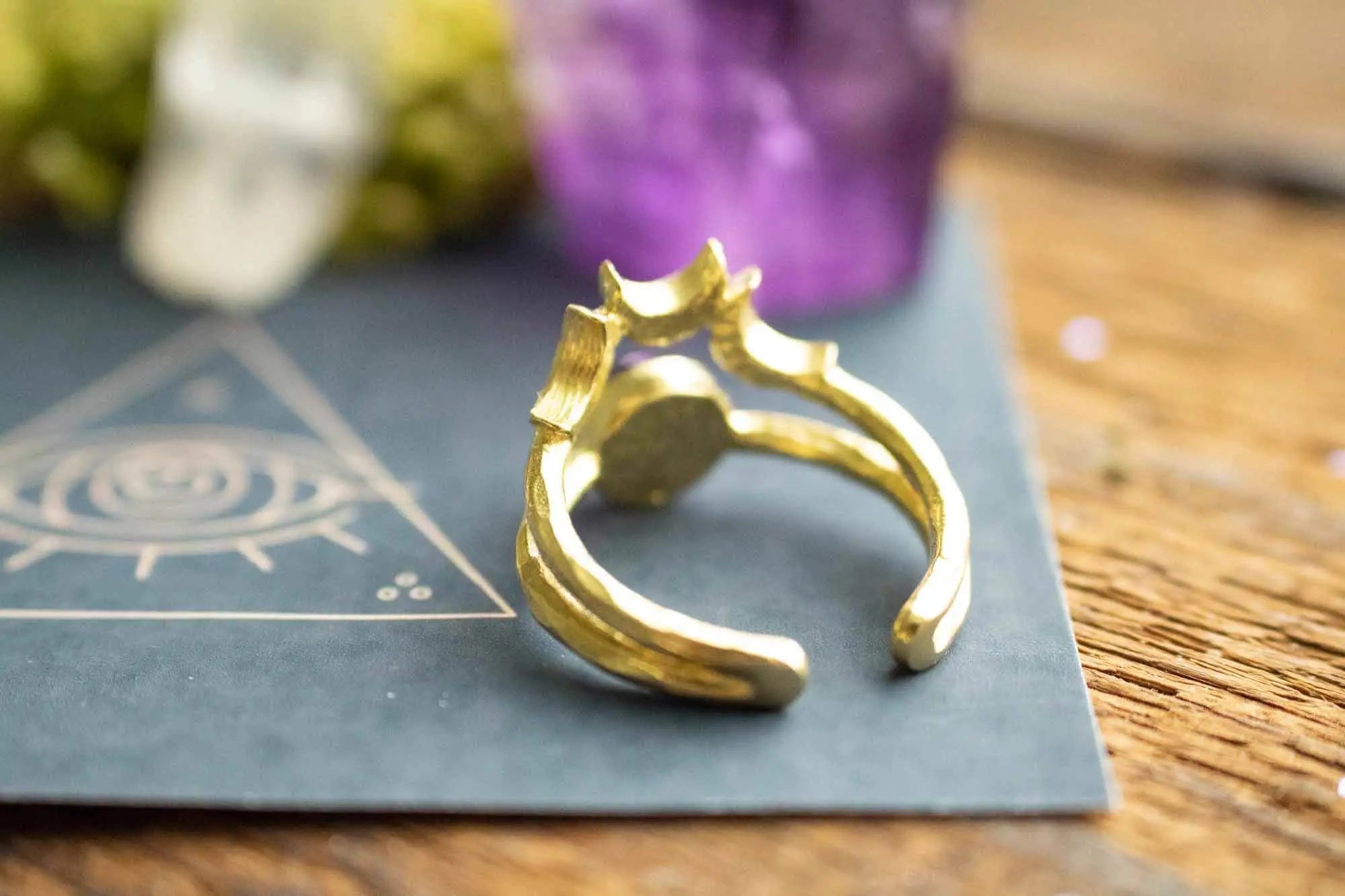Bague Tiara en Améthyste et ses 3 Lunes dorées lunamanashop