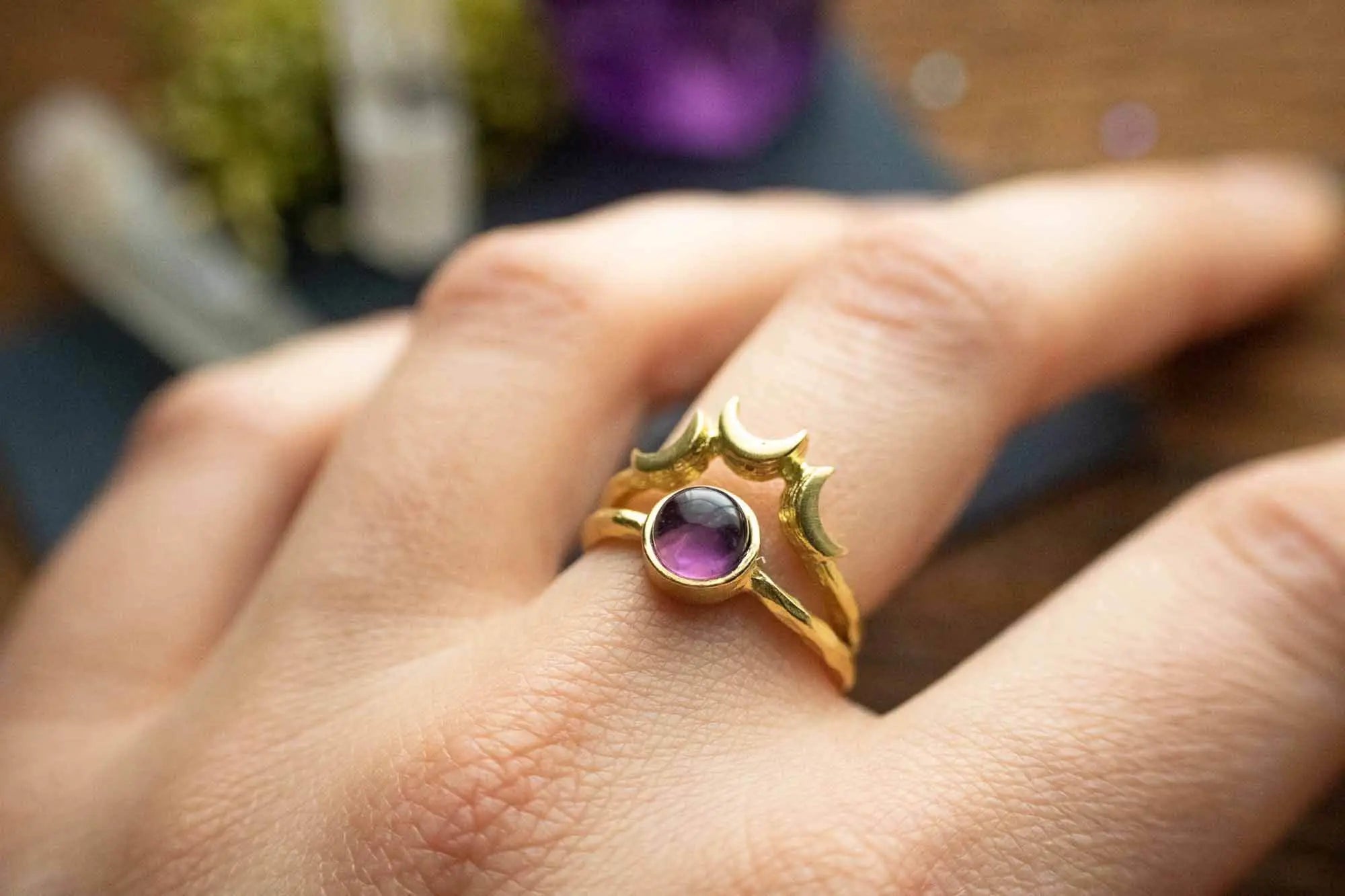 Bague Tiara en Améthyste et ses 3 Lunes dorées lunamanashop