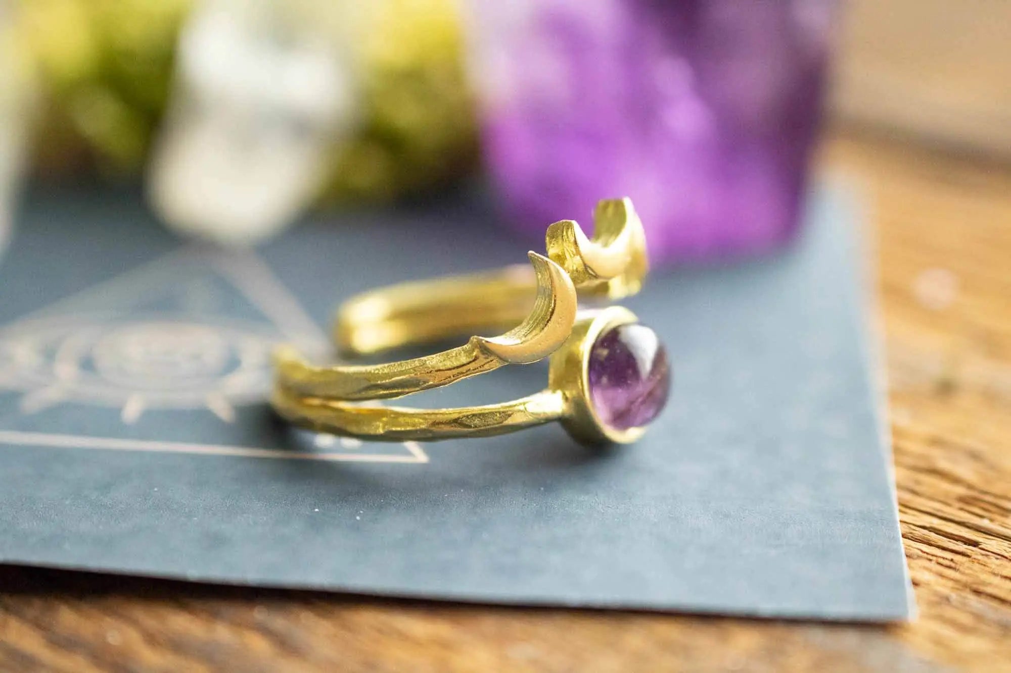 Bague Tiara en Améthyste et ses 3 Lunes dorées lunamanashop