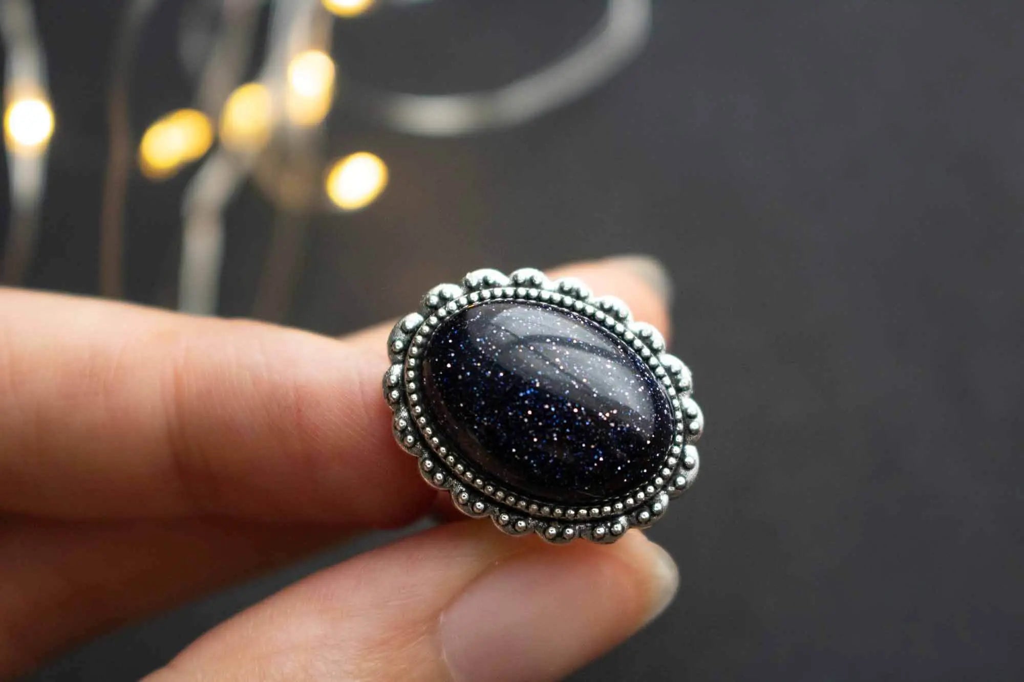 Bague Zorya en Pierre de Sable Bleu et base argentée lunamanashop