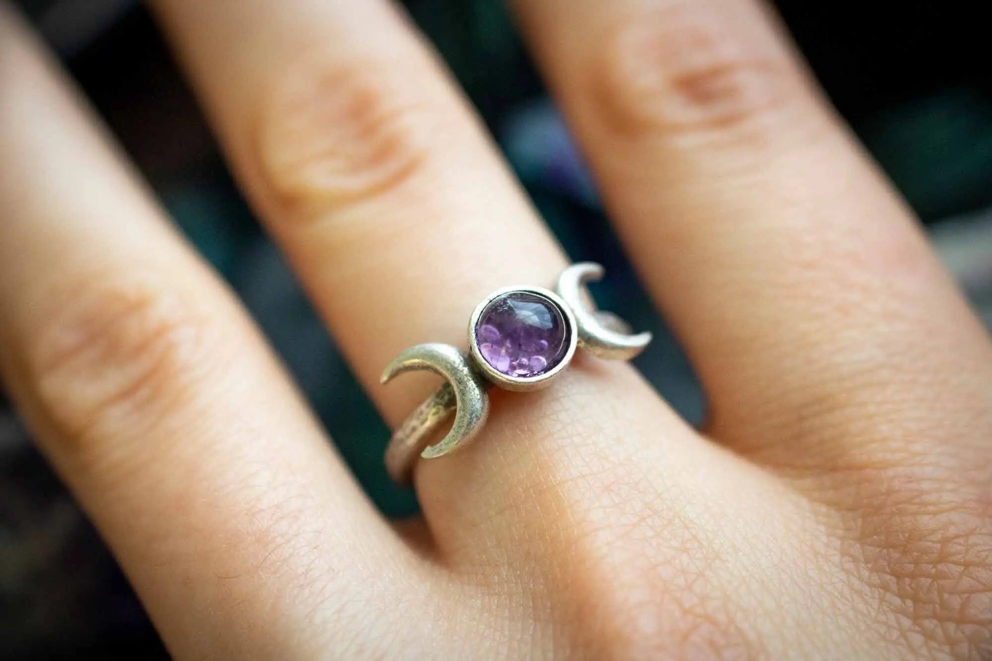 Bague en Améthyste et triple lune argentée lunamanashop