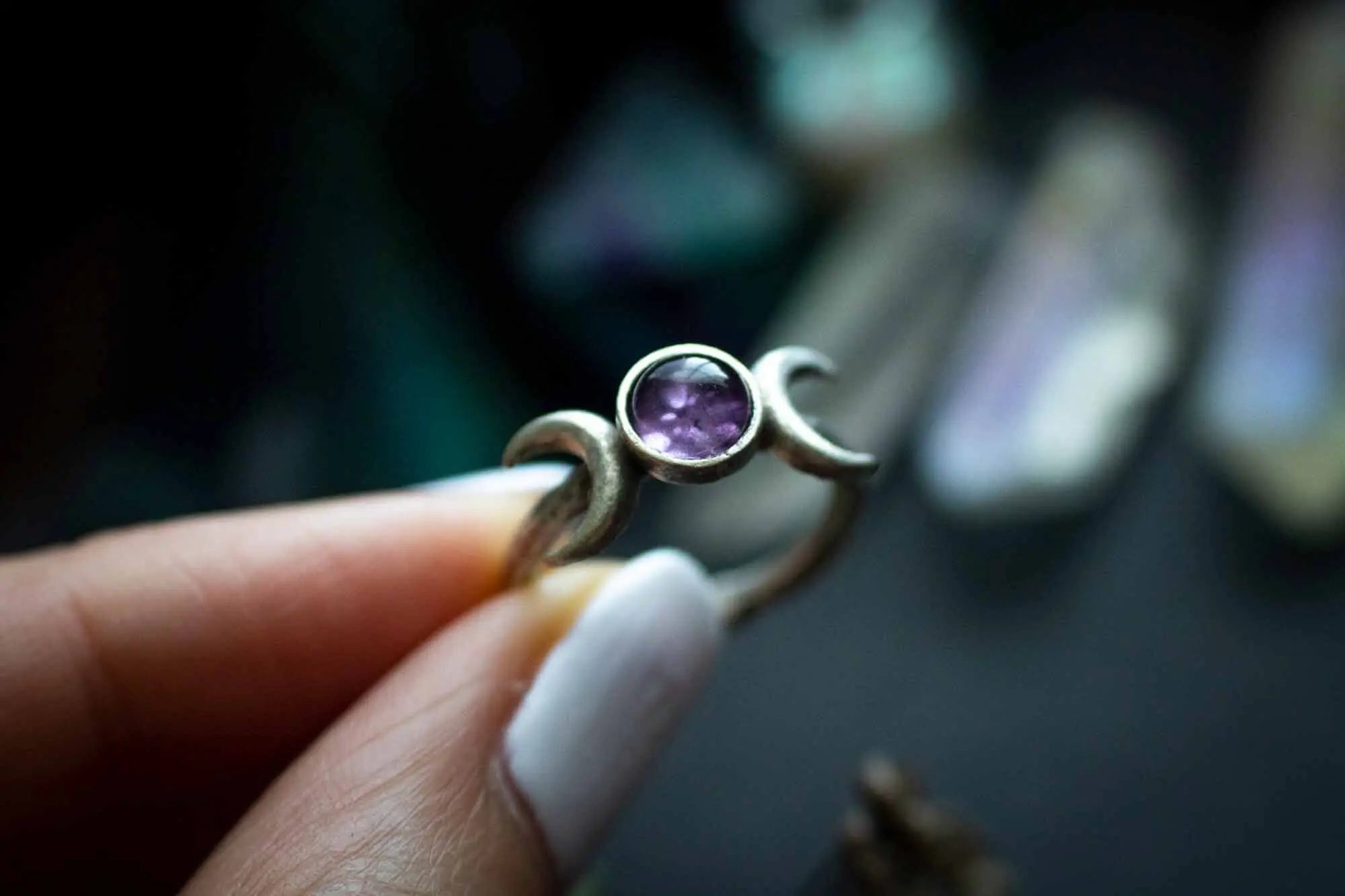 Bague en Améthyste et triple lune argentée lunamanashop