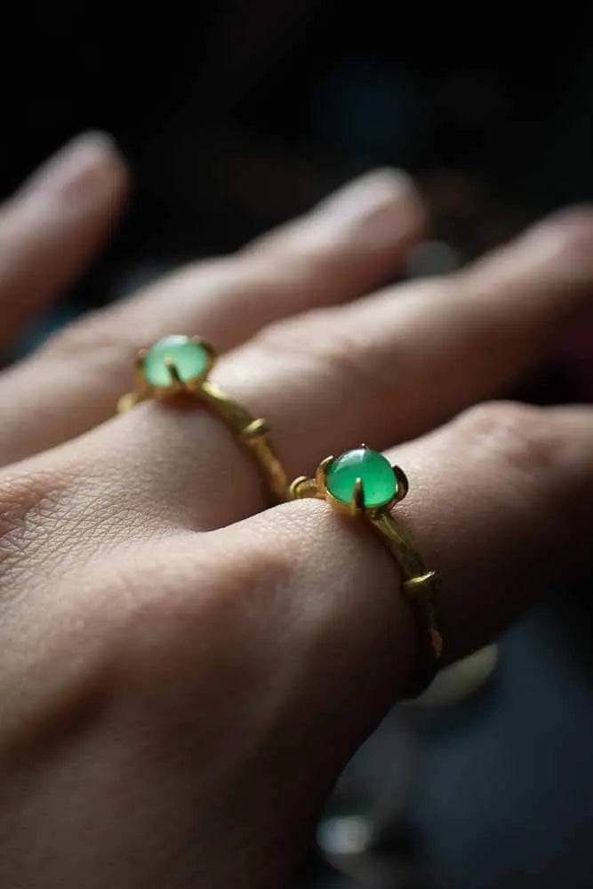 Bague en Aventurine verte et base dorée lunamanashop