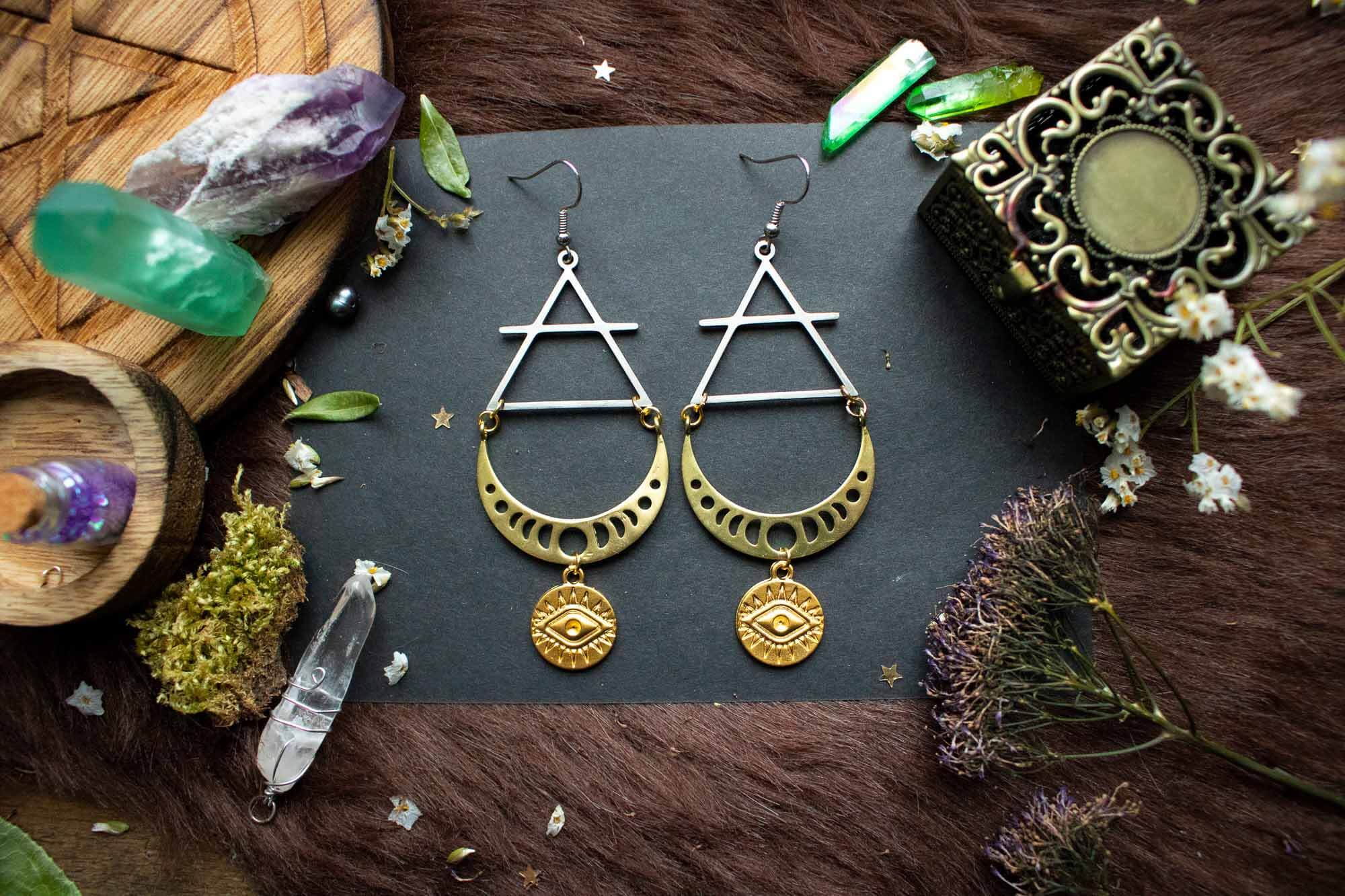 Boucle d'oreille Élément Alchimique Air et breloque œil doré (à l'unité) lunamanashop