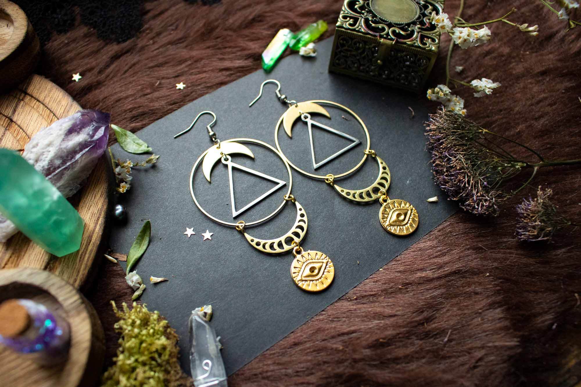 Boucle d'oreille Élément Alchimique Feu avec breloque œil (à l'unité) lunamanashop