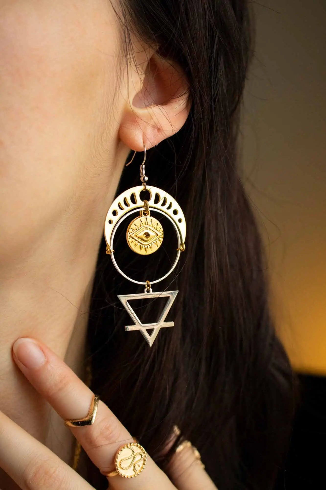 Boucle d'oreille Élément Alchimique Terre avec breloque œil (à l'unité) lunamanashop