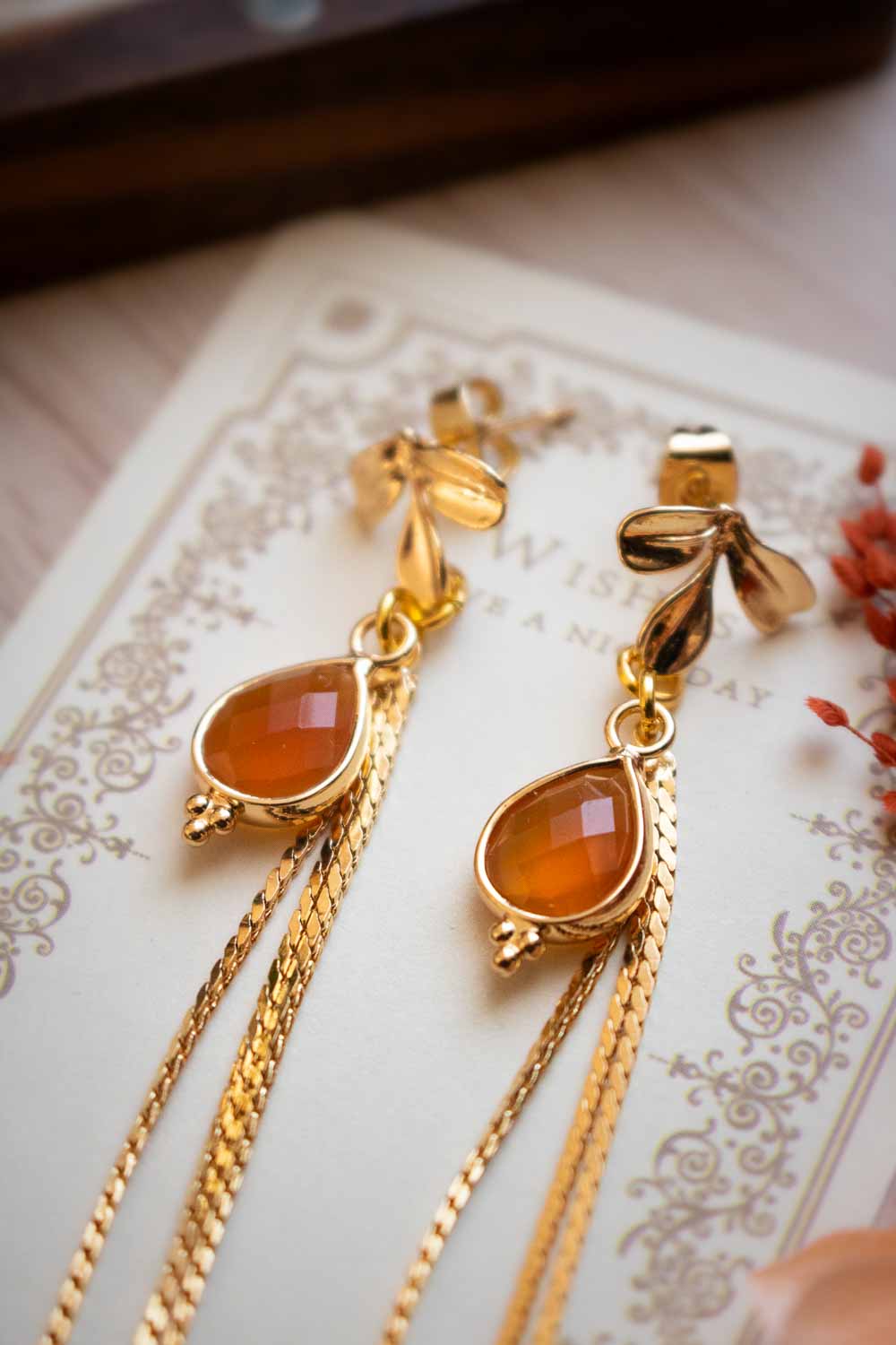 Boucles d'Oreilles pierre Cornaline - Feuille dorée - Ambrëa lunamanashop