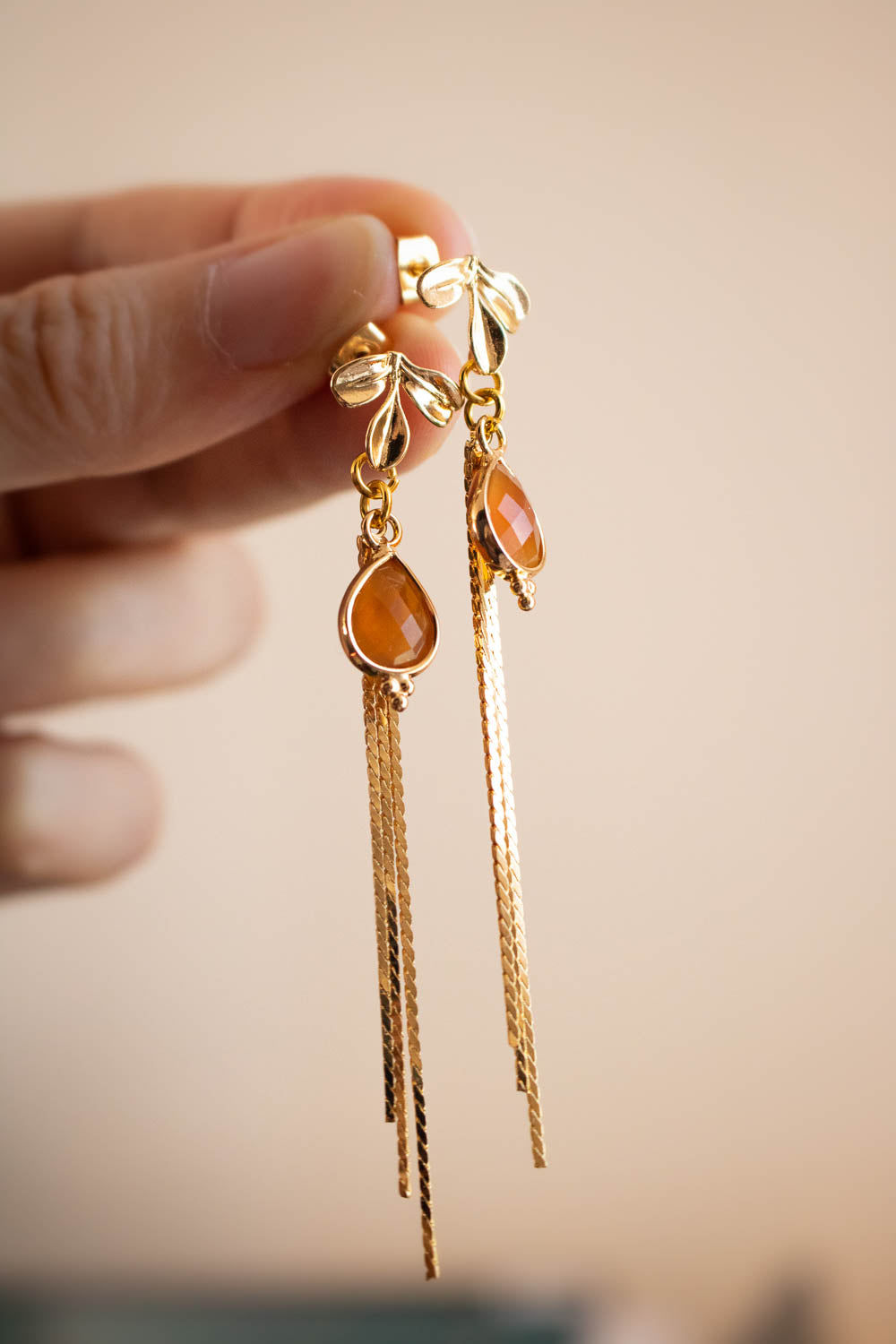 Boucles d'Oreilles pierre Cornaline - Feuille dorée - Ambrëa lunamanashop