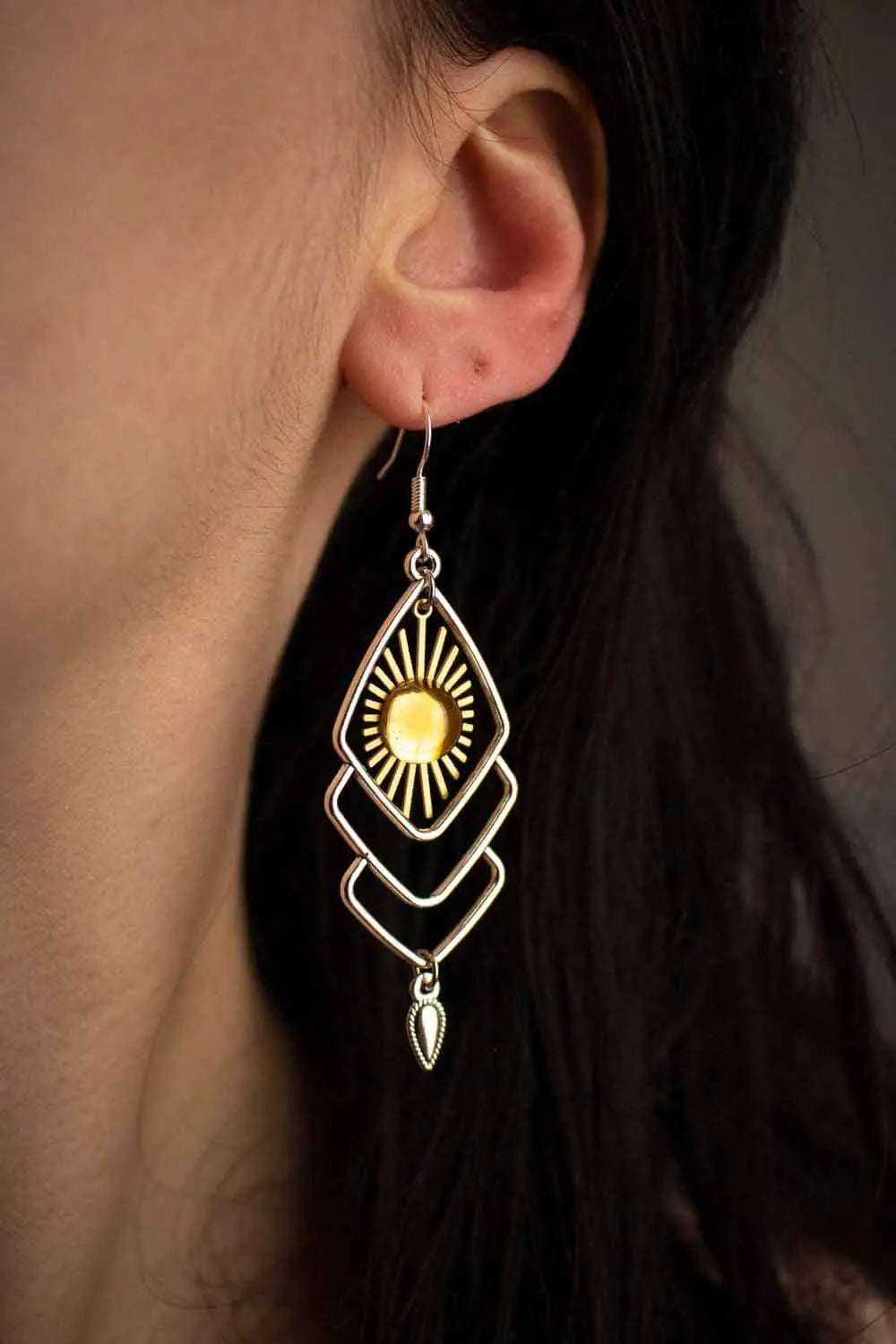Boucles d'oreilles Chicahua avec soleil et cabochon jaune lunamanashop