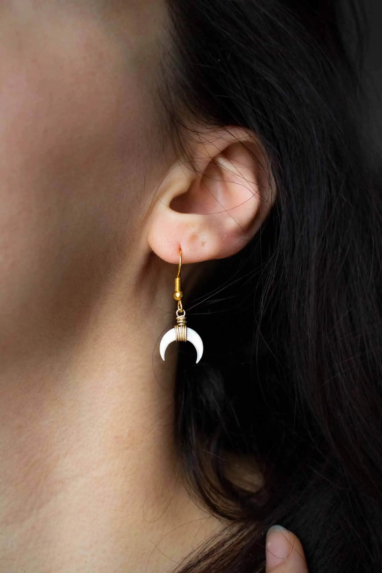 Boucles d'oreilles Lune de Nacre dorée lunamanashop