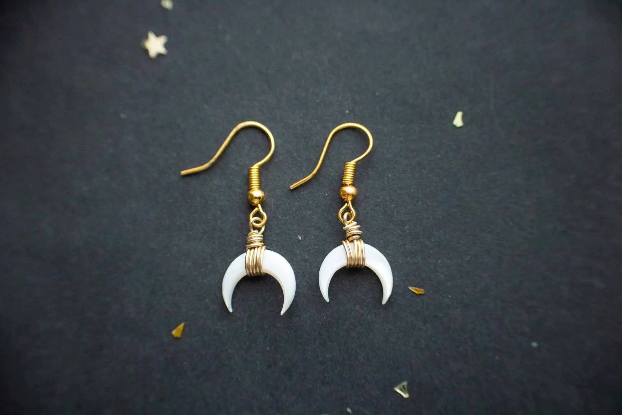 Boucles d'oreilles Lune de Nacre dorée lunamanashop