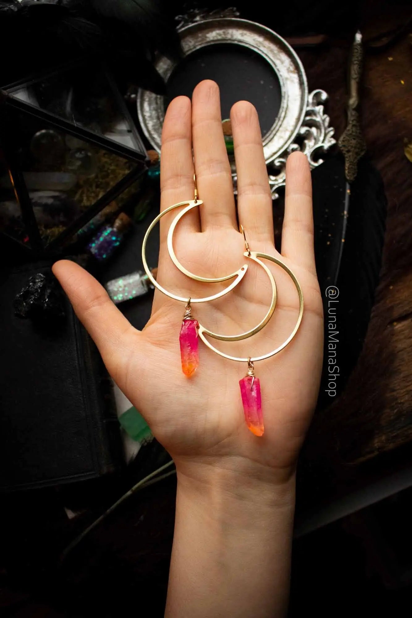 Boucles d'oreilles Lune dorée et Quartz rose orangé lunamanashop
