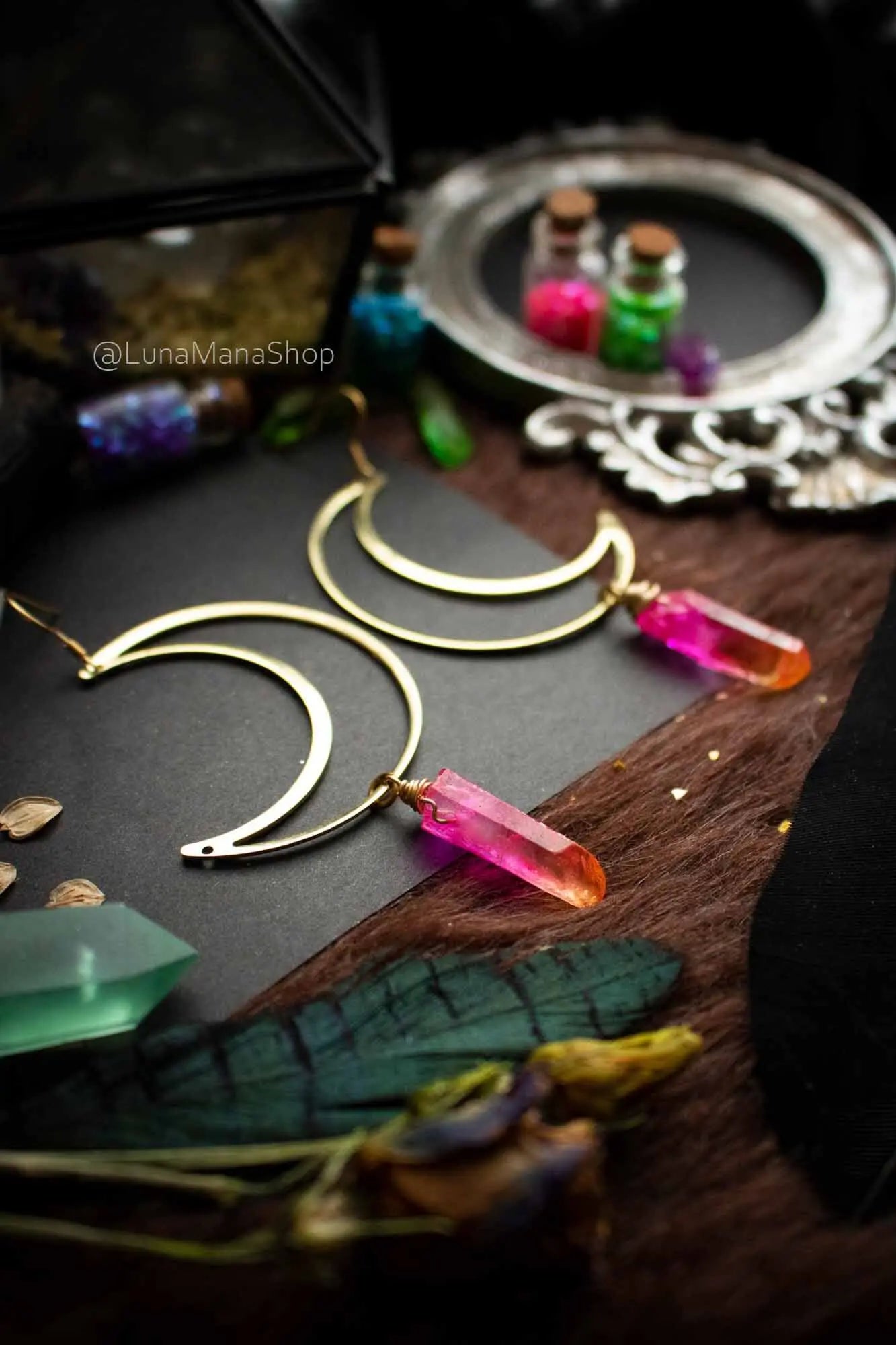 Boucles d'oreilles Lune dorée et Quartz rose orangé lunamanashop