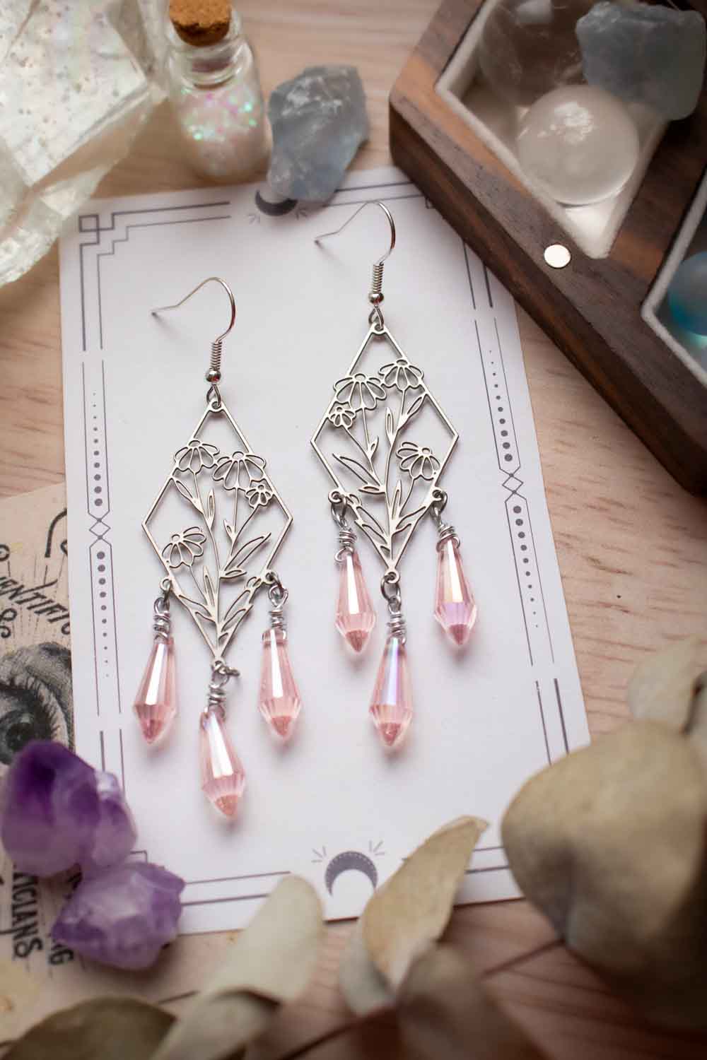 Boucles d'oreilles Dentelle de fleurs argentées - Prismes Rose - Anthémis lunamanashop