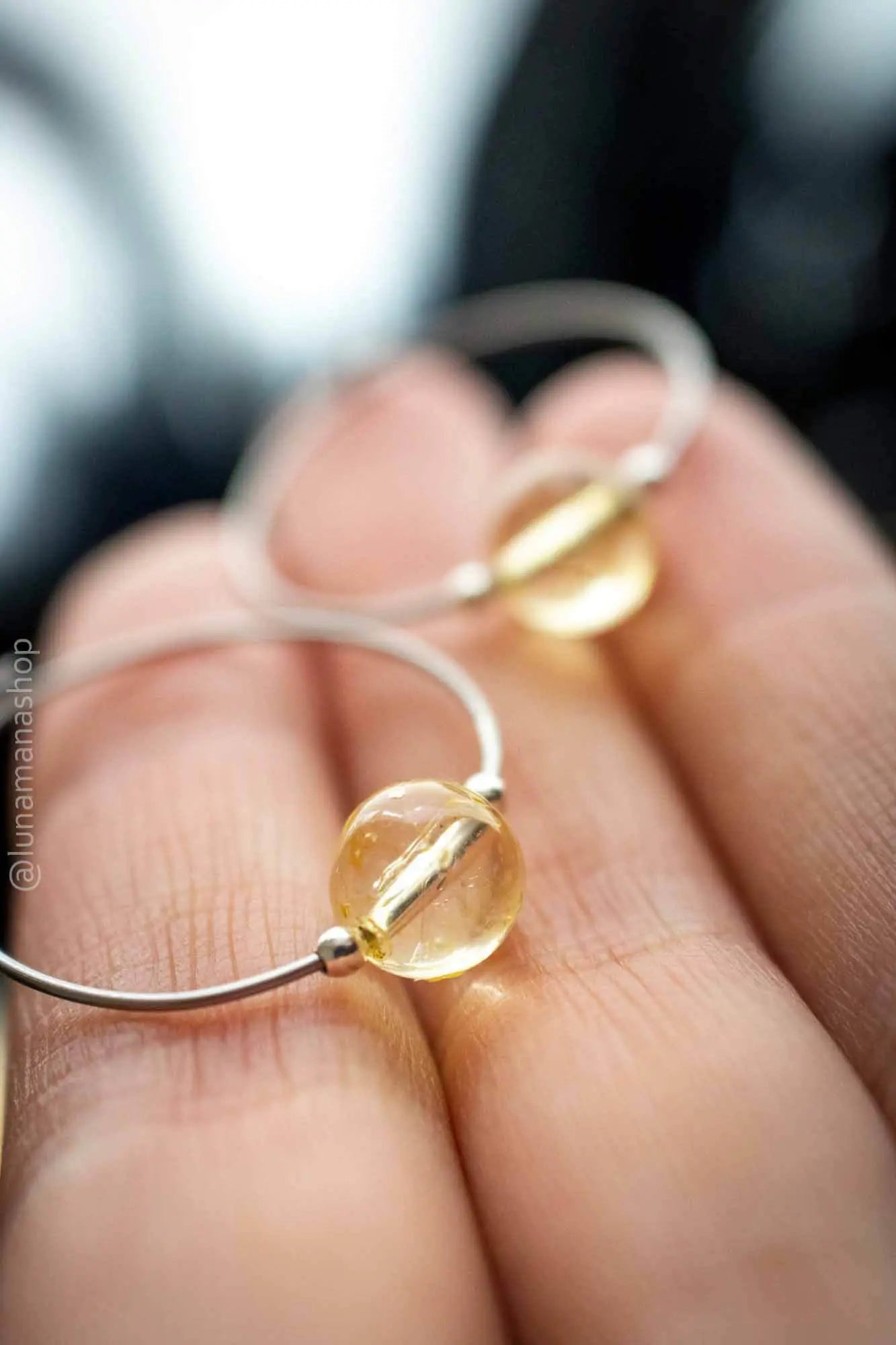Boucles d'oreilles créoles en Citrine lunamanashop