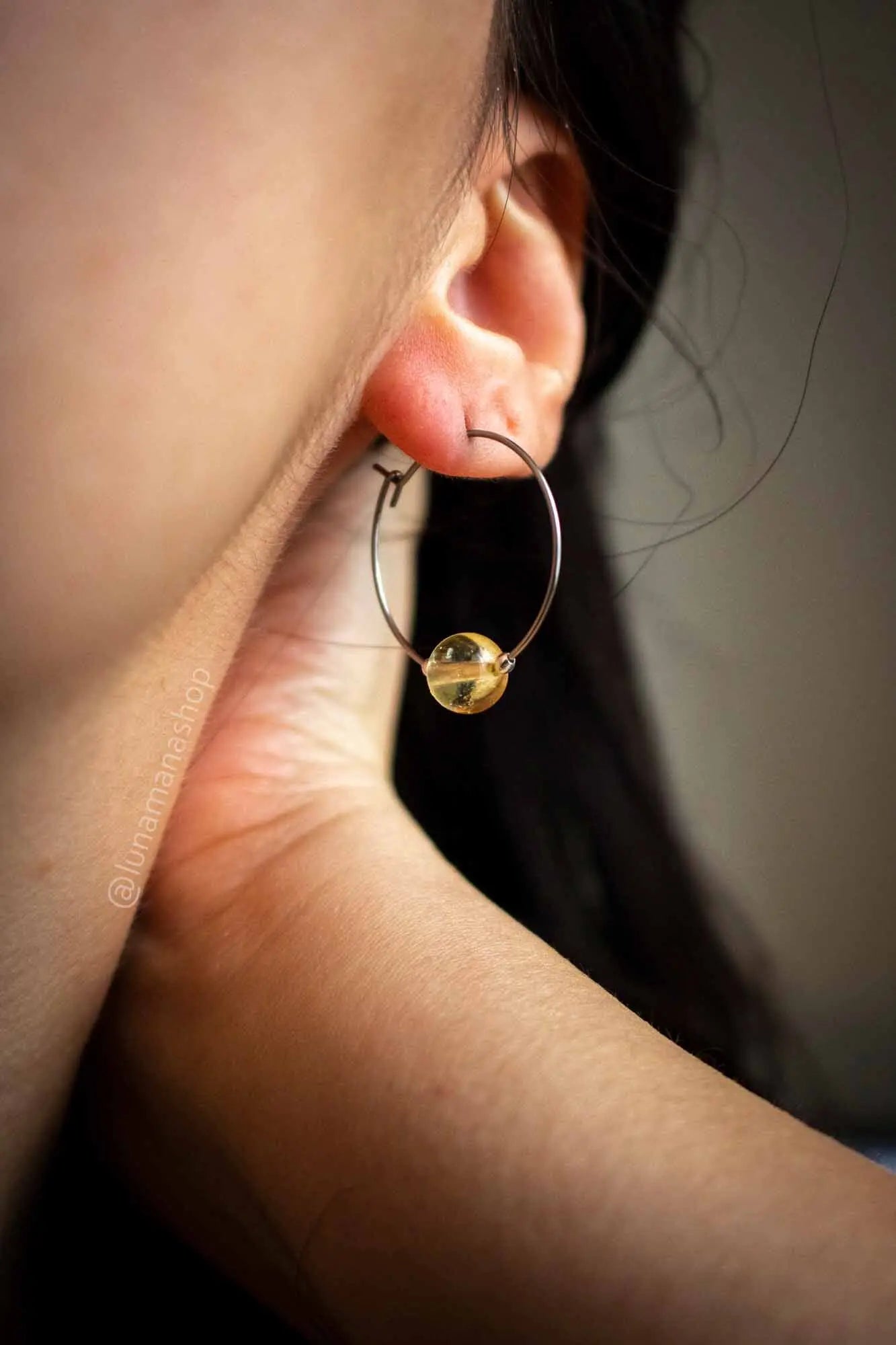 Boucles d'oreilles créoles en Citrine lunamanashop