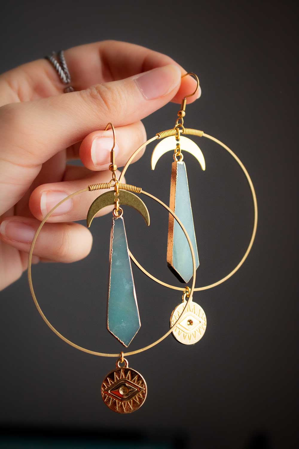 Boucles d'oreilles Amazonite et lune - Anneau doré - Thalie lunamanashop