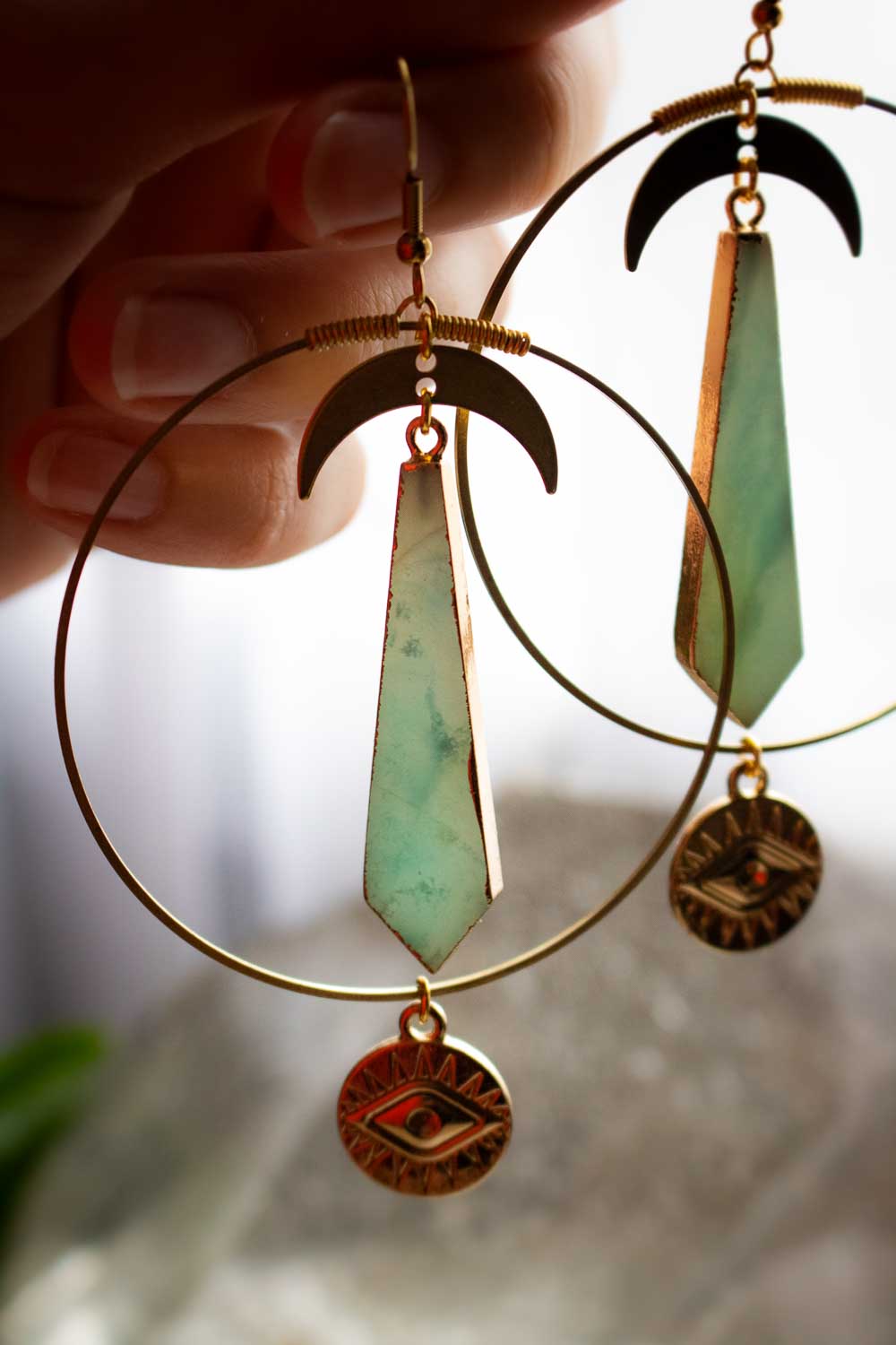 Boucles d'oreilles Amazonite et lune - Anneau doré - Thalie lunamanashop