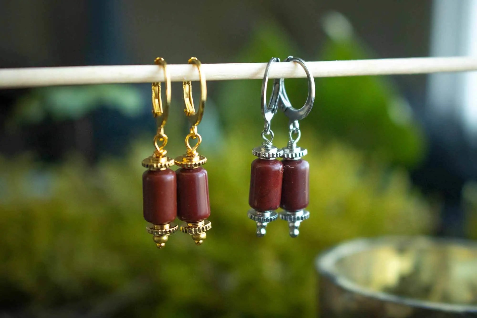 Boucles d'oreilles en Jaspe rouge dorée ou argentée et dormeuses lunamanashop