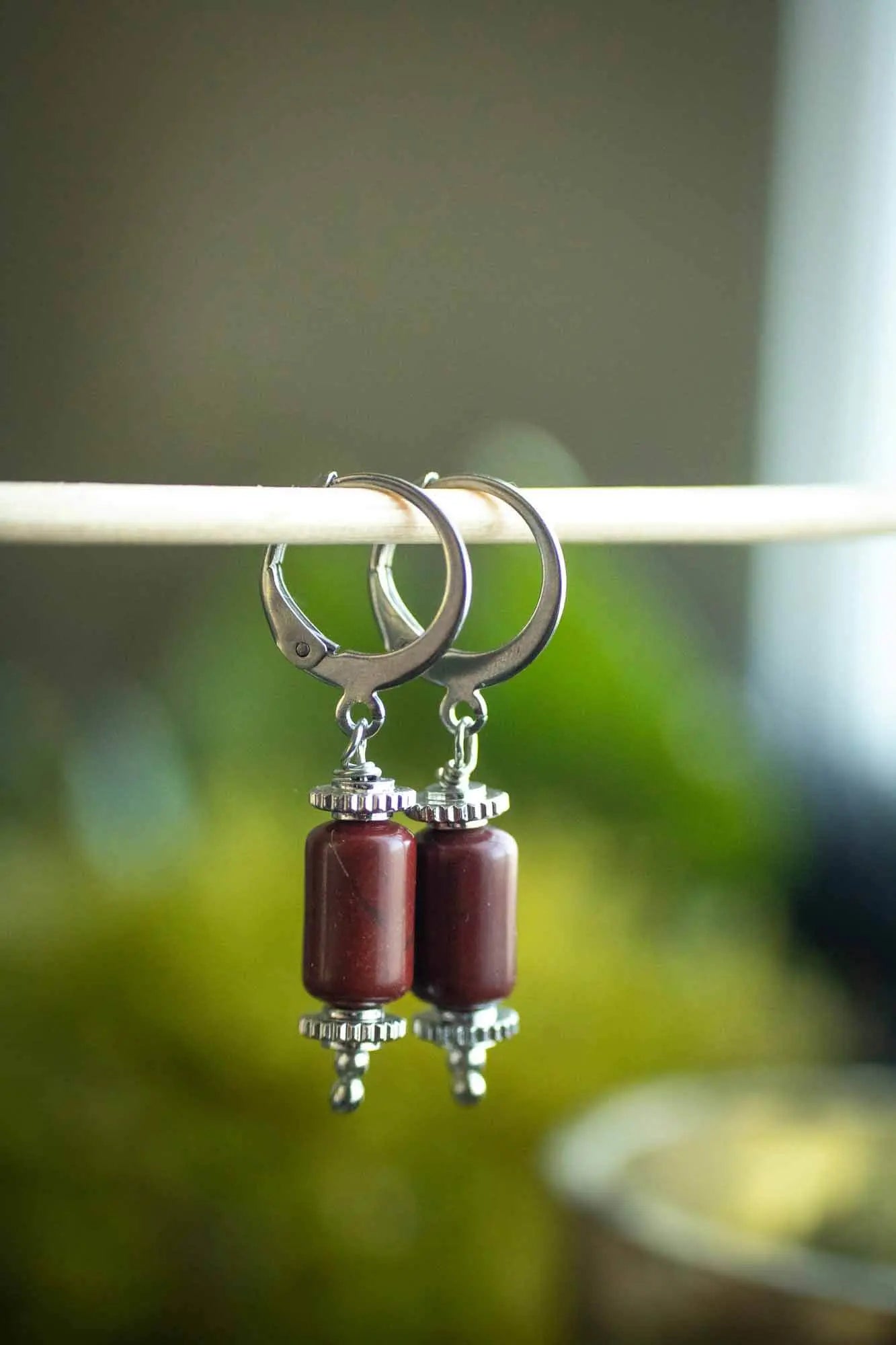 Boucles d'oreilles en Jaspe rouge dorée ou argentée et dormeuses lunamanashop