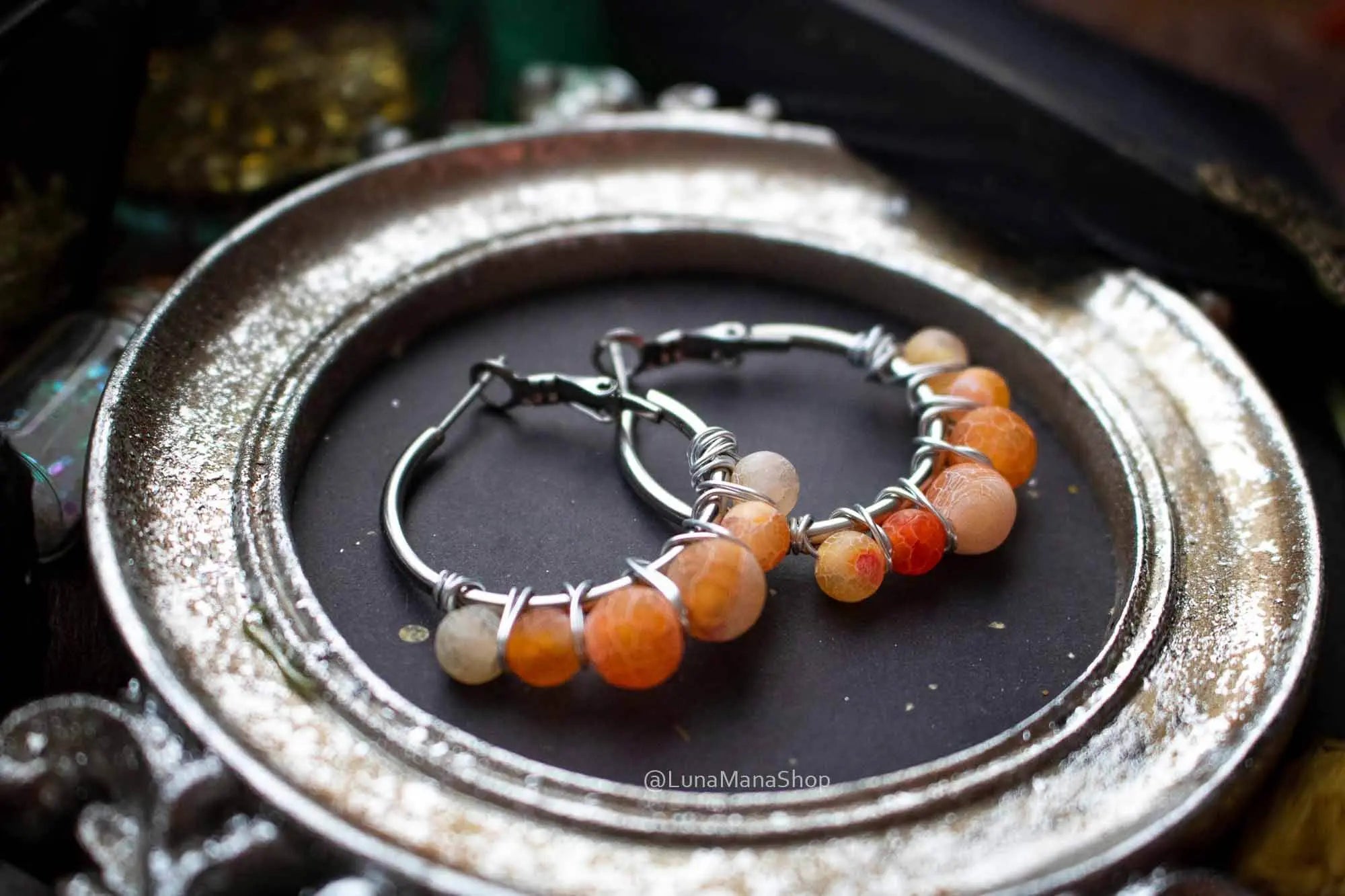 Boucles d'oreilles créoles en Agate orange petit modèle lunamanashop