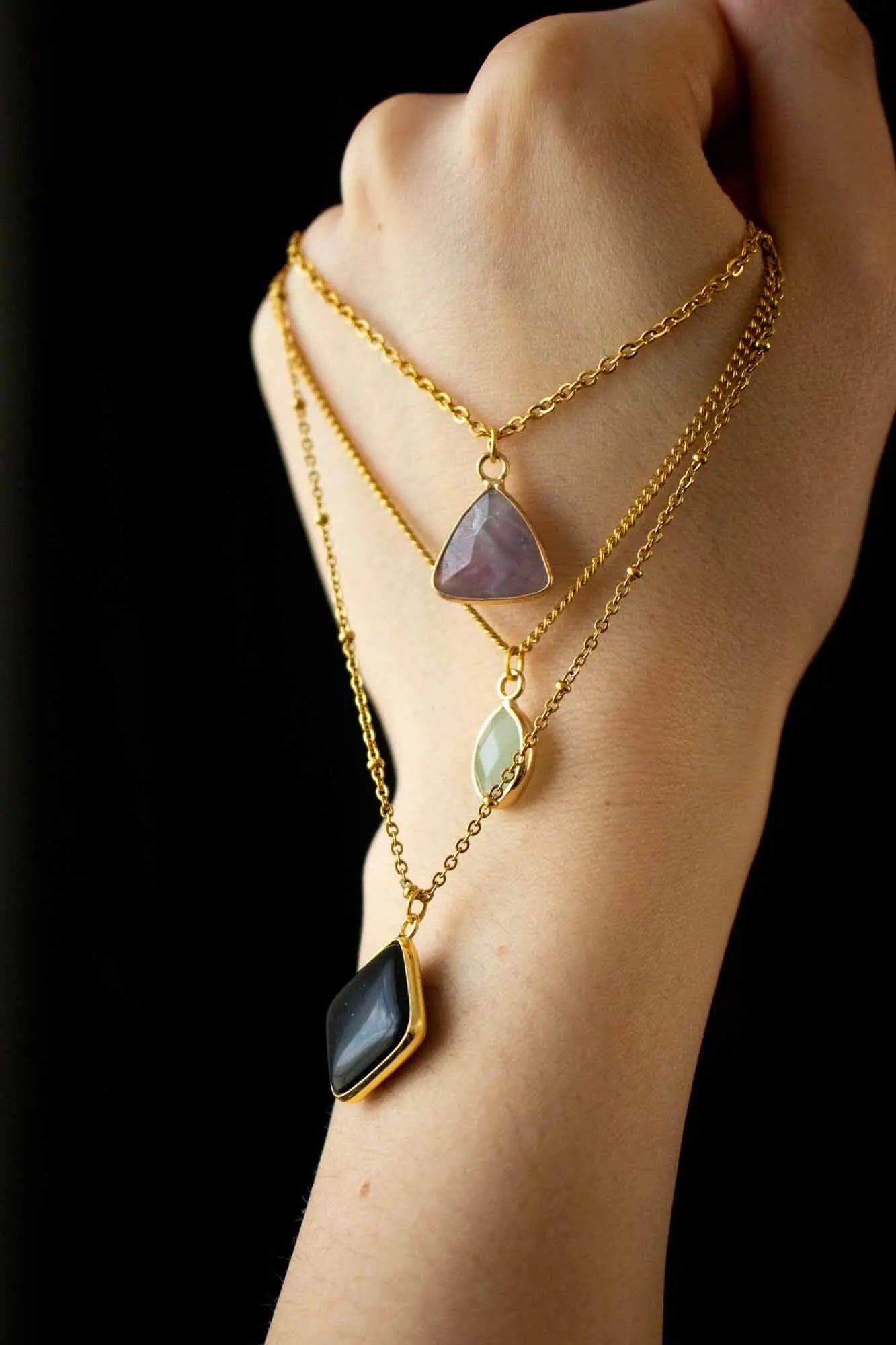Collier Anti stress 3 pierres: Améthyste, Aventurine et Onyx noire lunamanashop