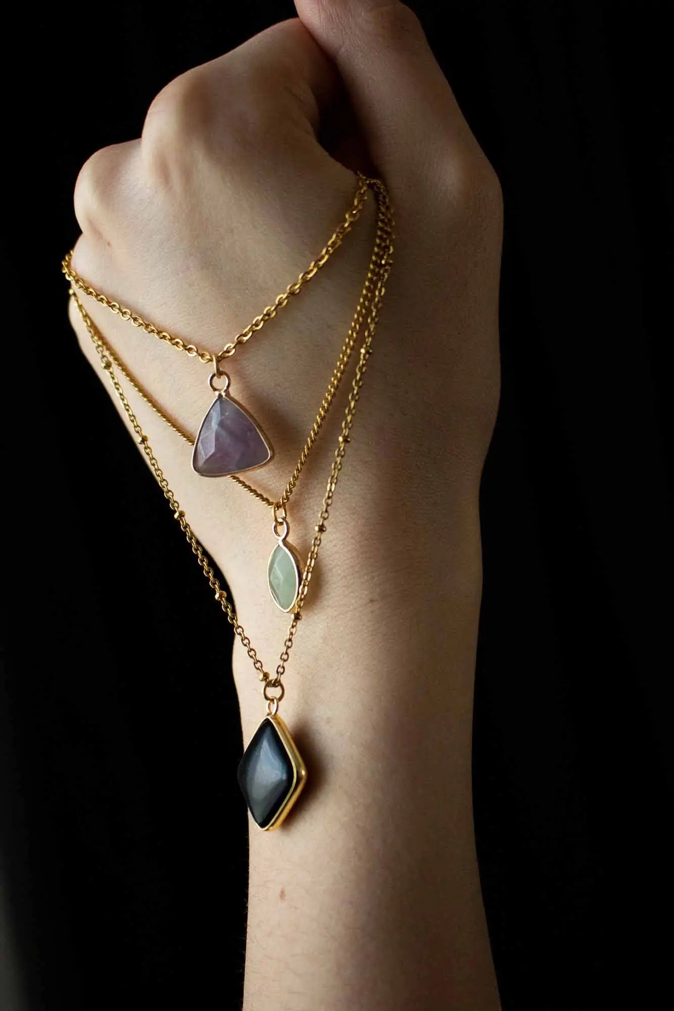 Collier Anti stress 3 pierres: Améthyste, Aventurine et Onyx noire lunamanashop