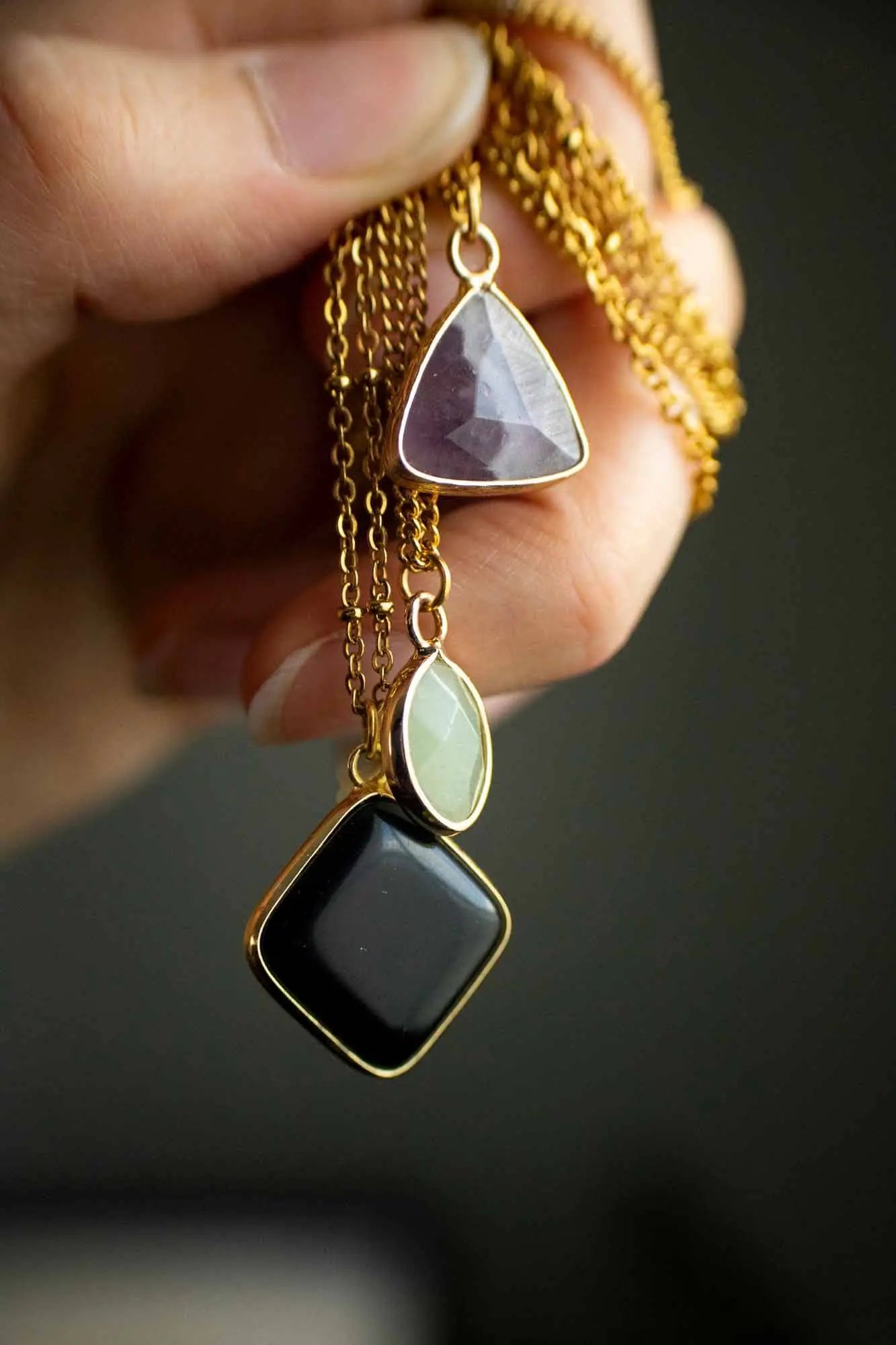 Collier Anti stress 3 pierres: Améthyste, Aventurine et Onyx noire lunamanashop