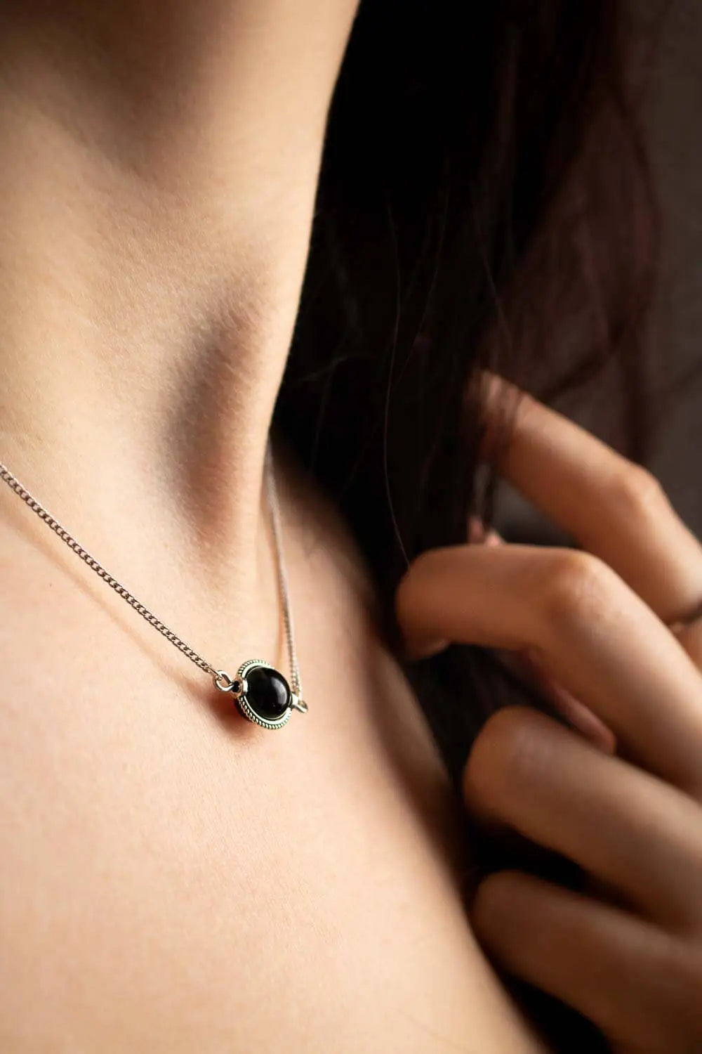 Collier choker Noche en Obsidienne noire lunamanashop