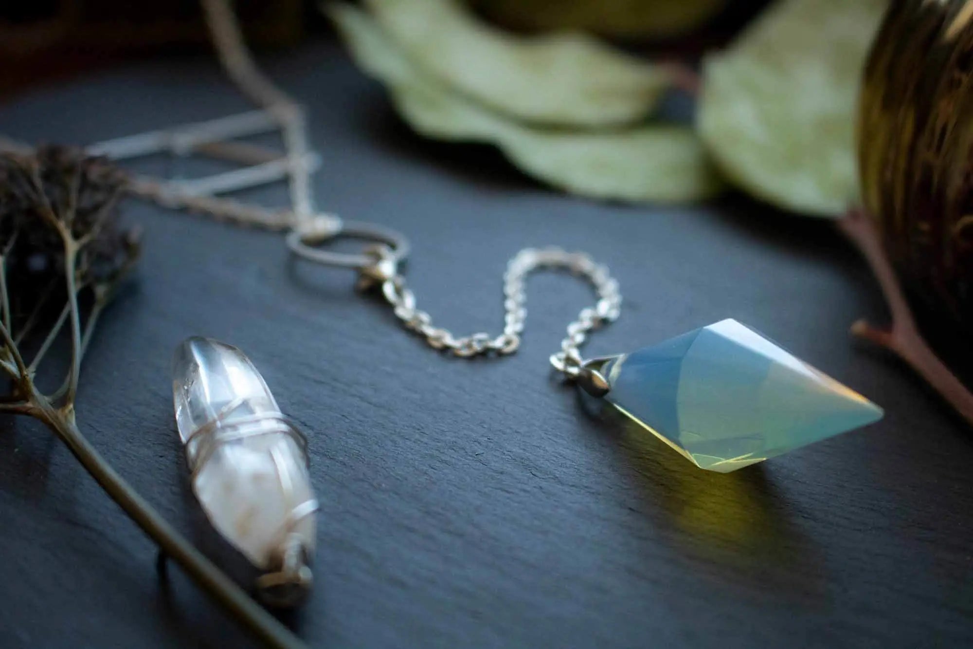 Collier choker et pendule en Opaline avec prisme détachable lunamanashop