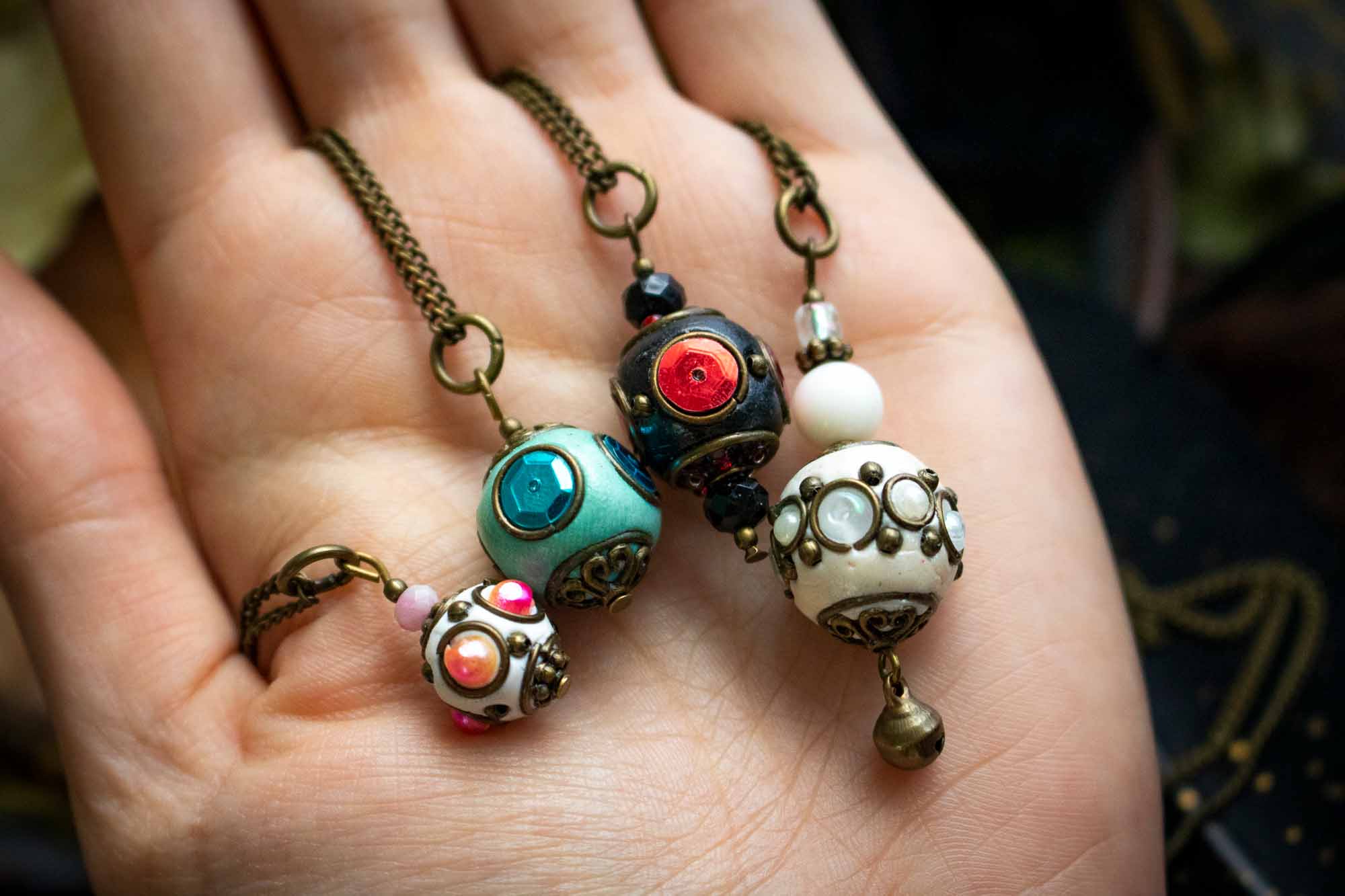 Pendentif "Sphère de déesse" en perle du Cachemire lunamanashop