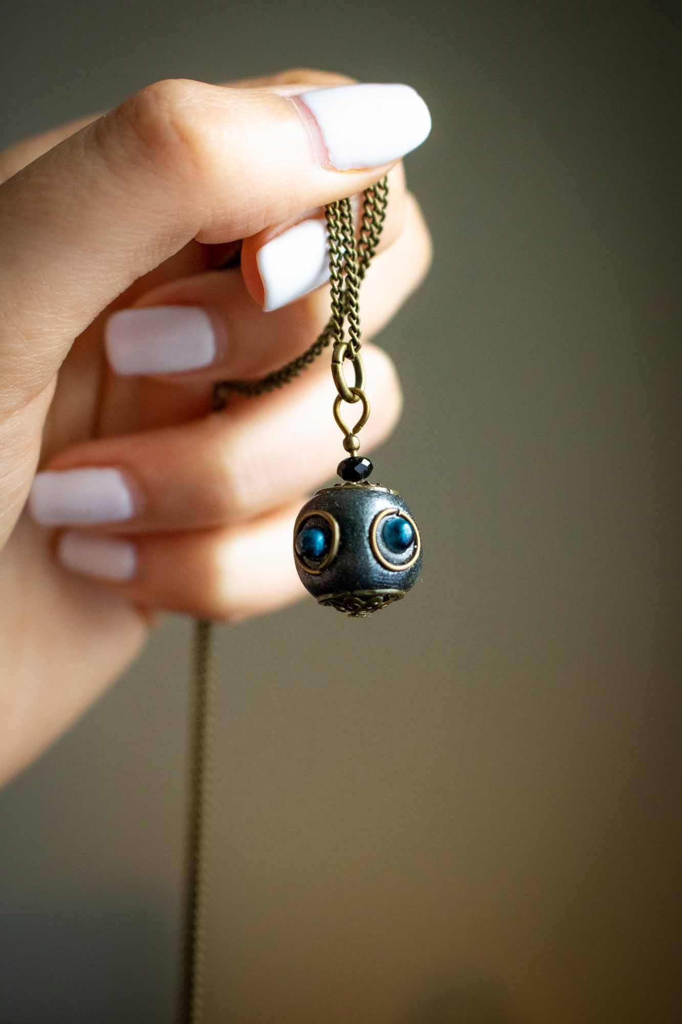 Pendentif "Sphère du temps" en perle du Cachemire lunamanashop