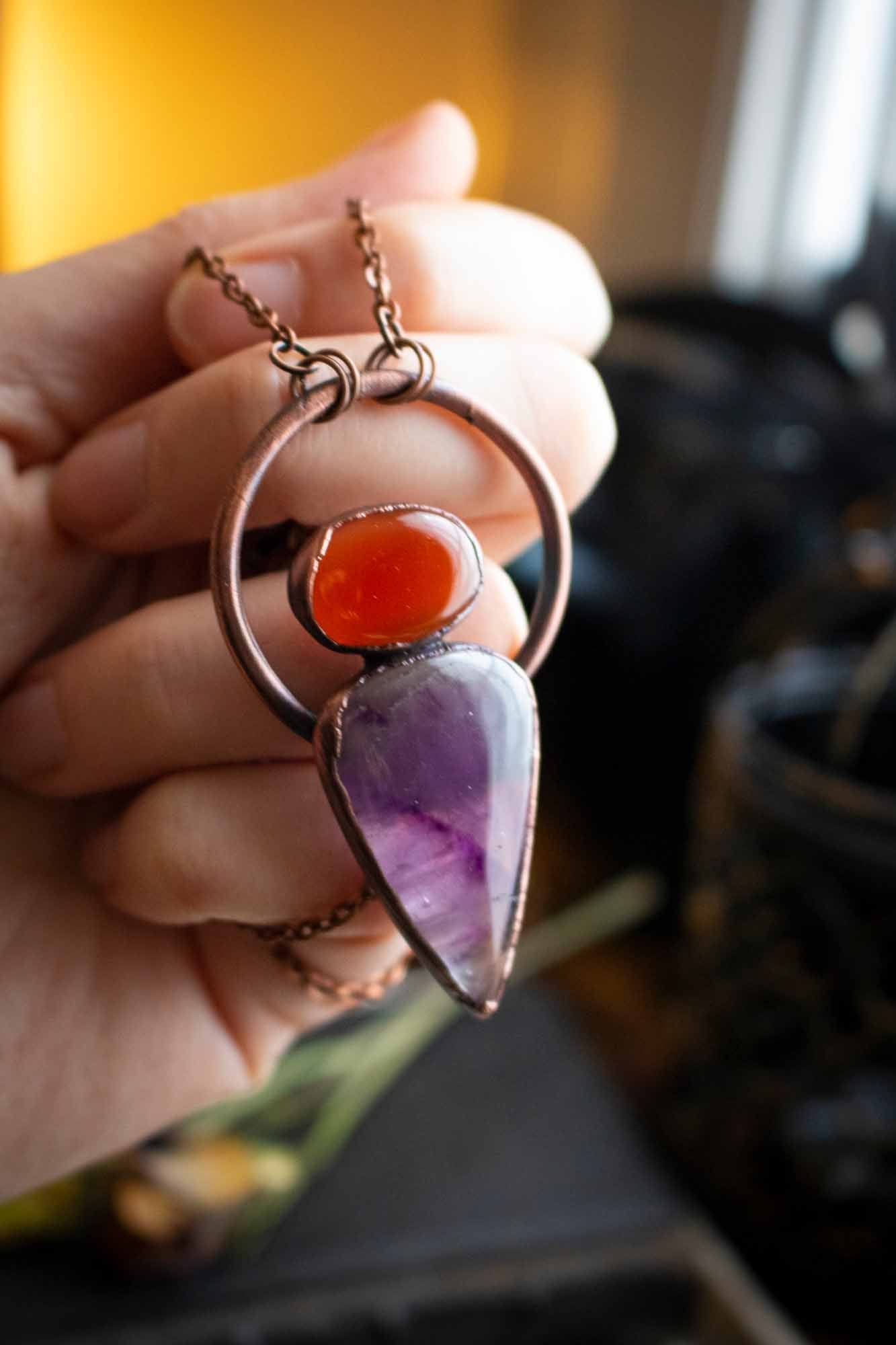 Pendentif Améthyste et Cornaline électroformé lunamanashop