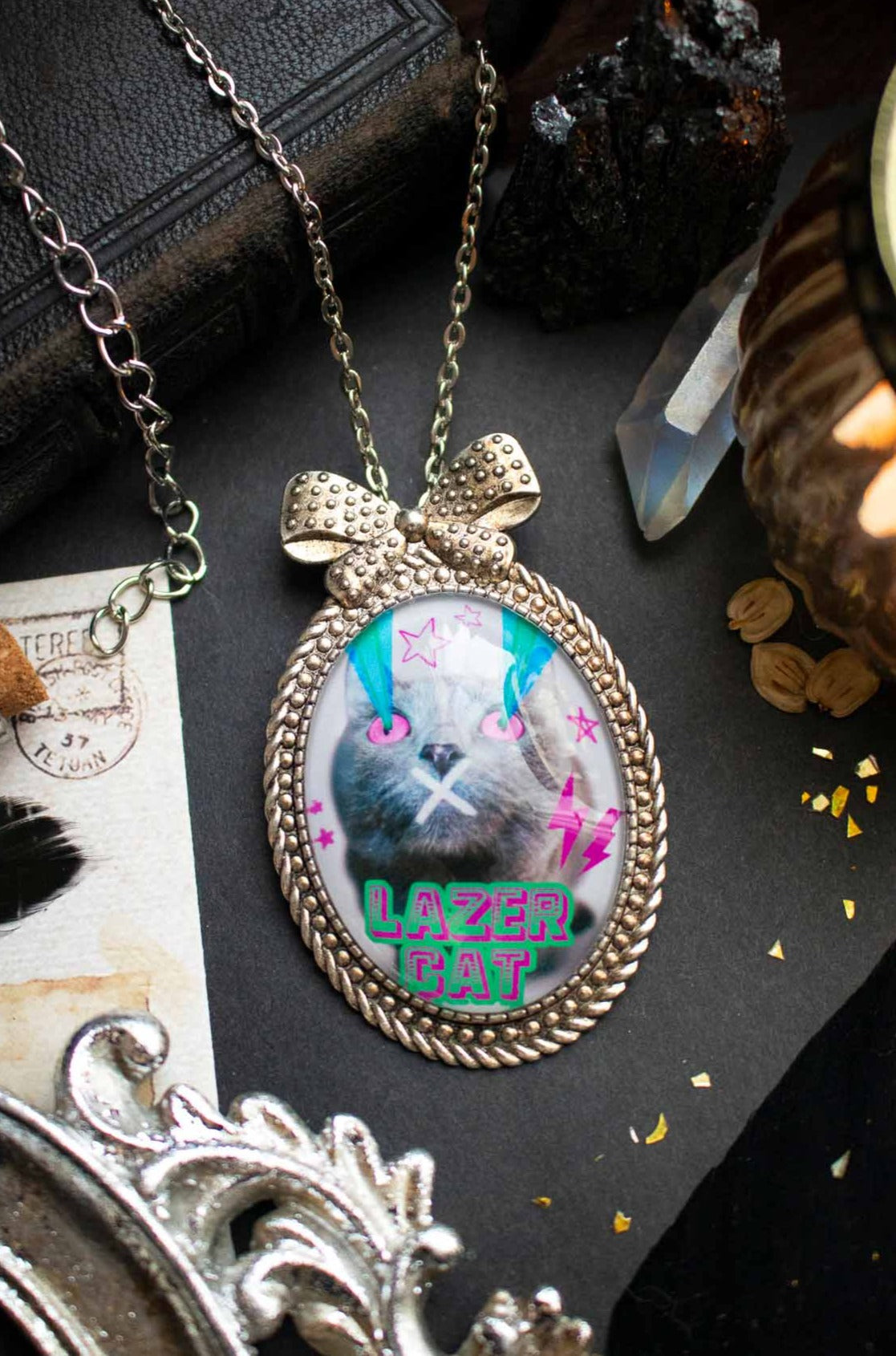 Pendentif Lazer cat avec cabochon lunamanashop