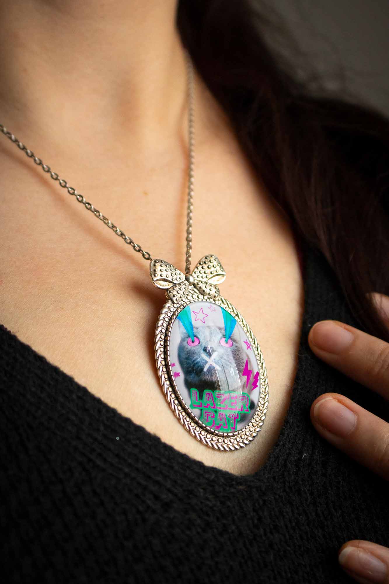 Pendentif Lazer cat avec cabochon lunamanashop