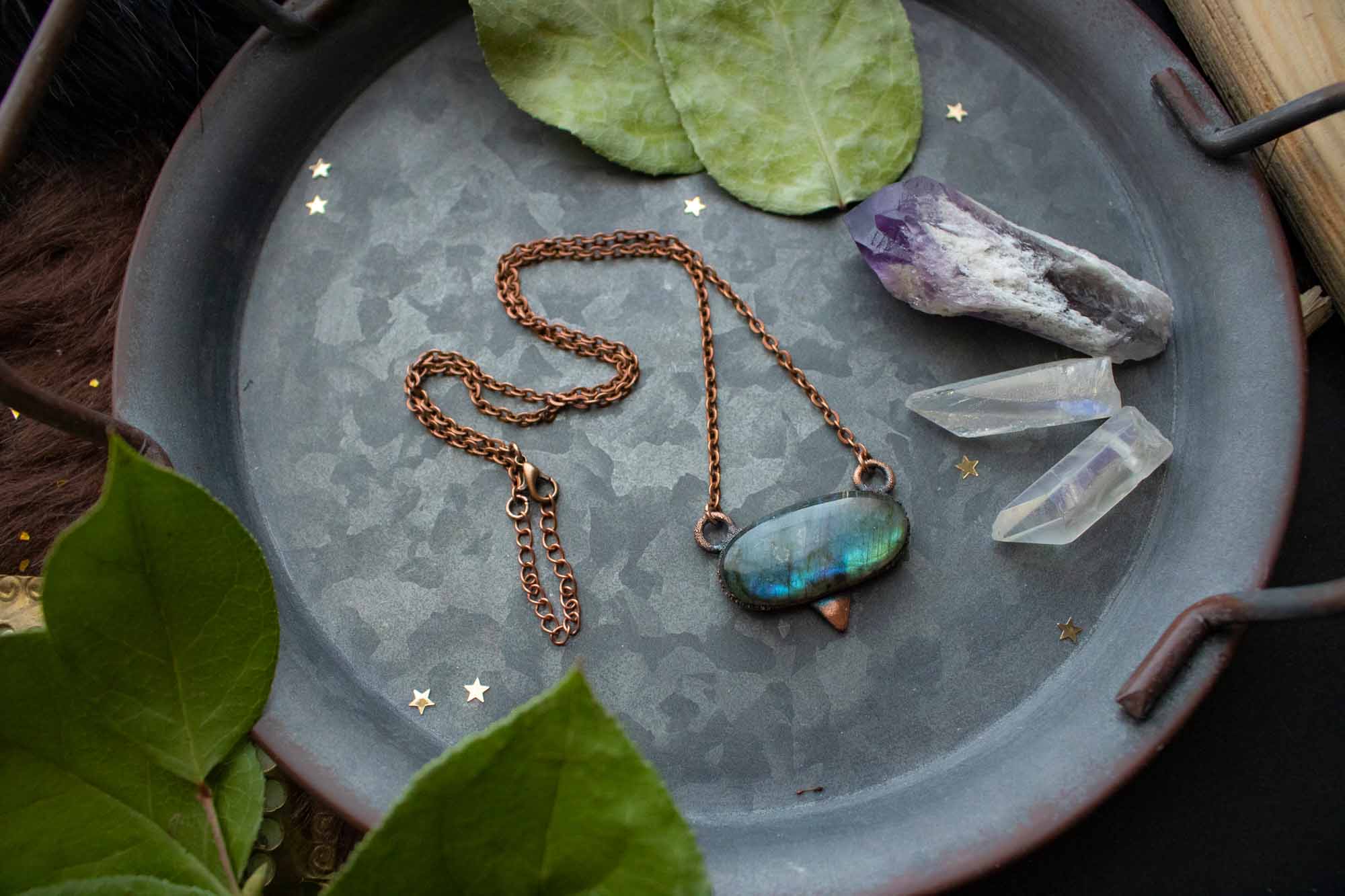 Pendentif en Labradorite bleue ovale électroformé lunamanashop