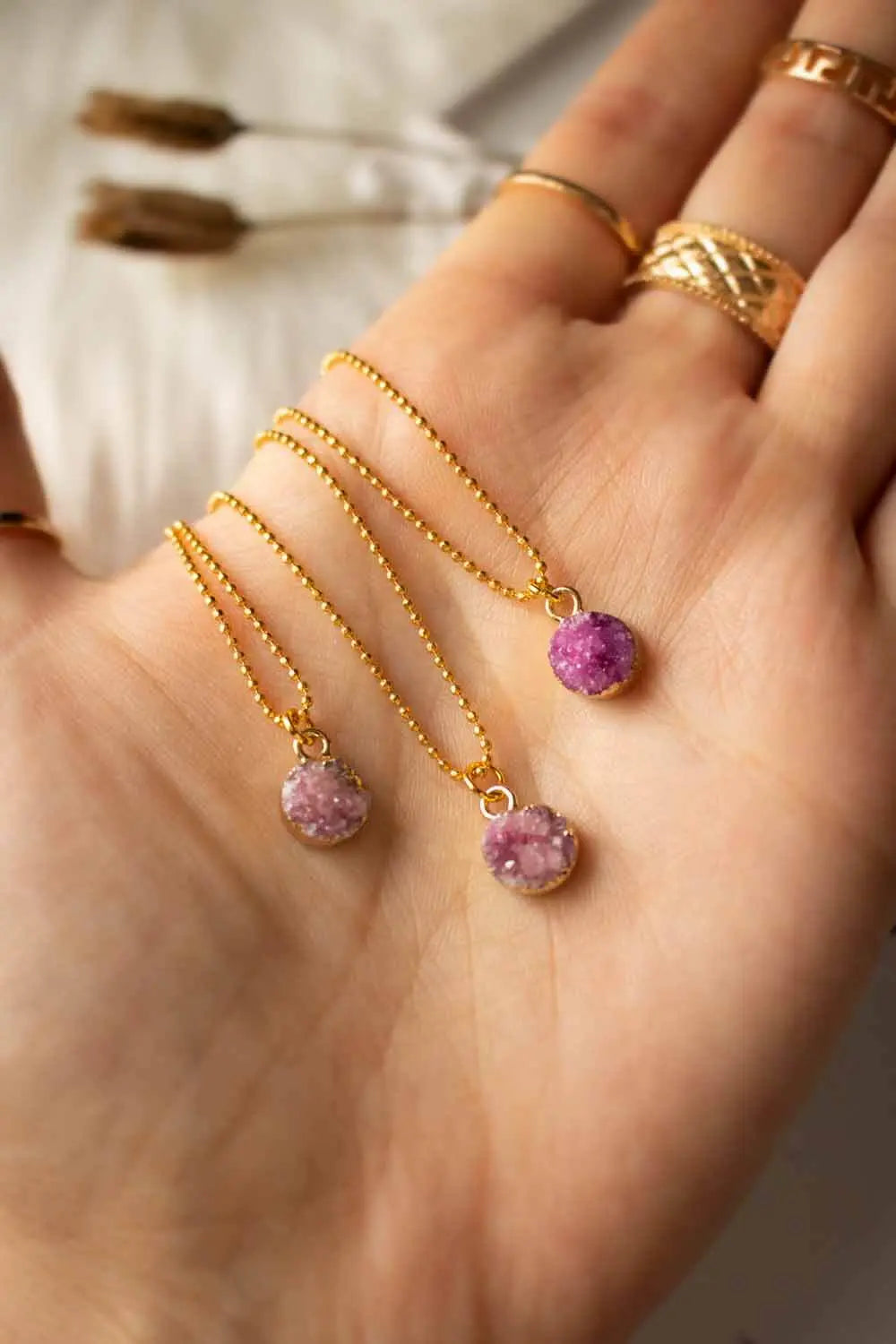 Pendentif Agate Dulcea et chaîne en laiton doré lunamanashop