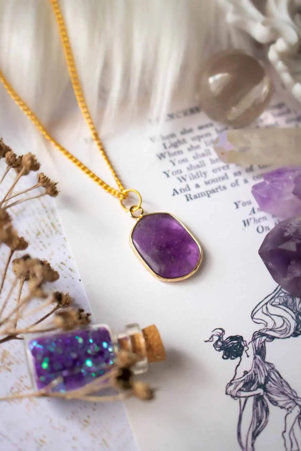 Pendentif Améthyste Mystise et chaîne laiton doré lunamanashop