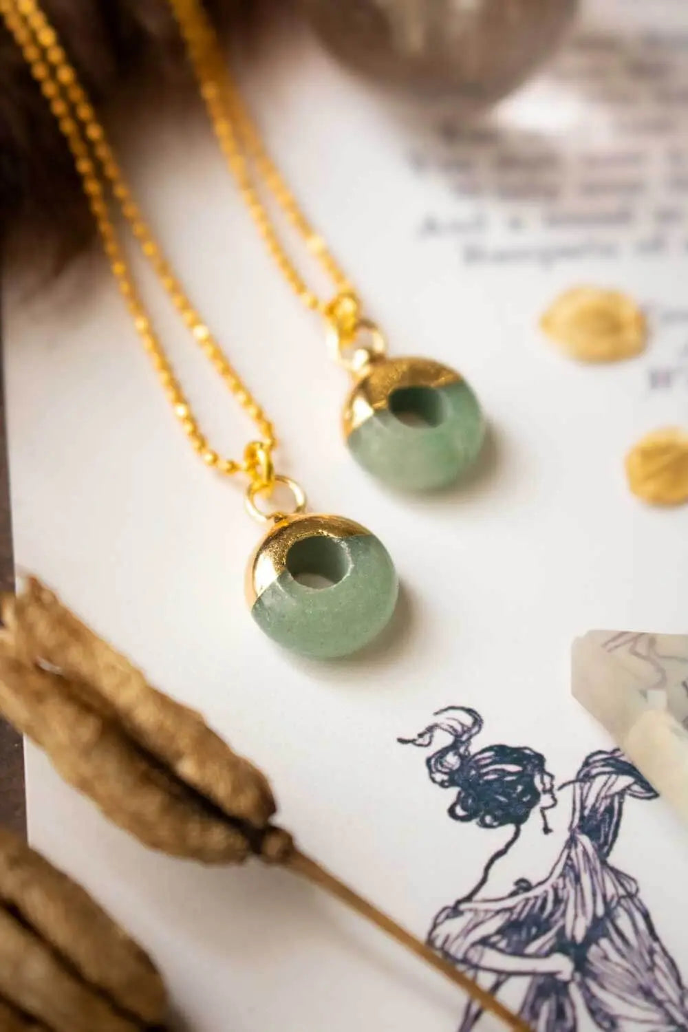 Pendentif Aventurine verte Riana et chaîne en laiton doré lunamanashop