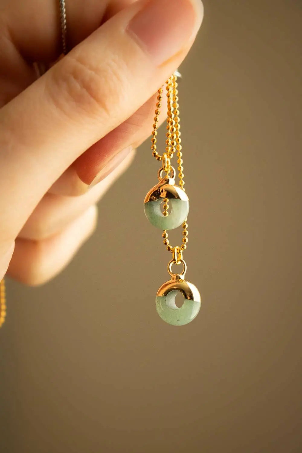 Pendentif Aventurine verte Riana et chaîne en laiton doré lunamanashop