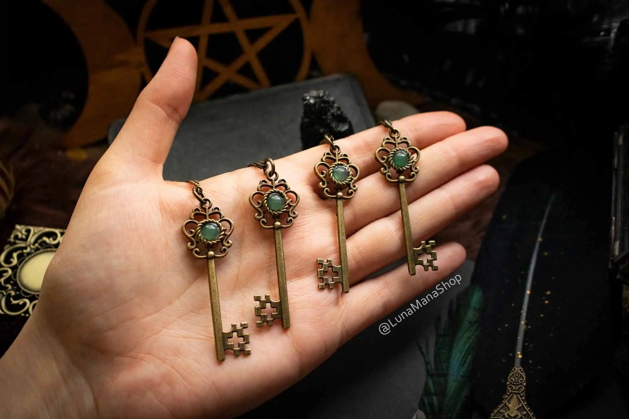 Pendentif Clé des champs en Aventurine verte lunamanashop