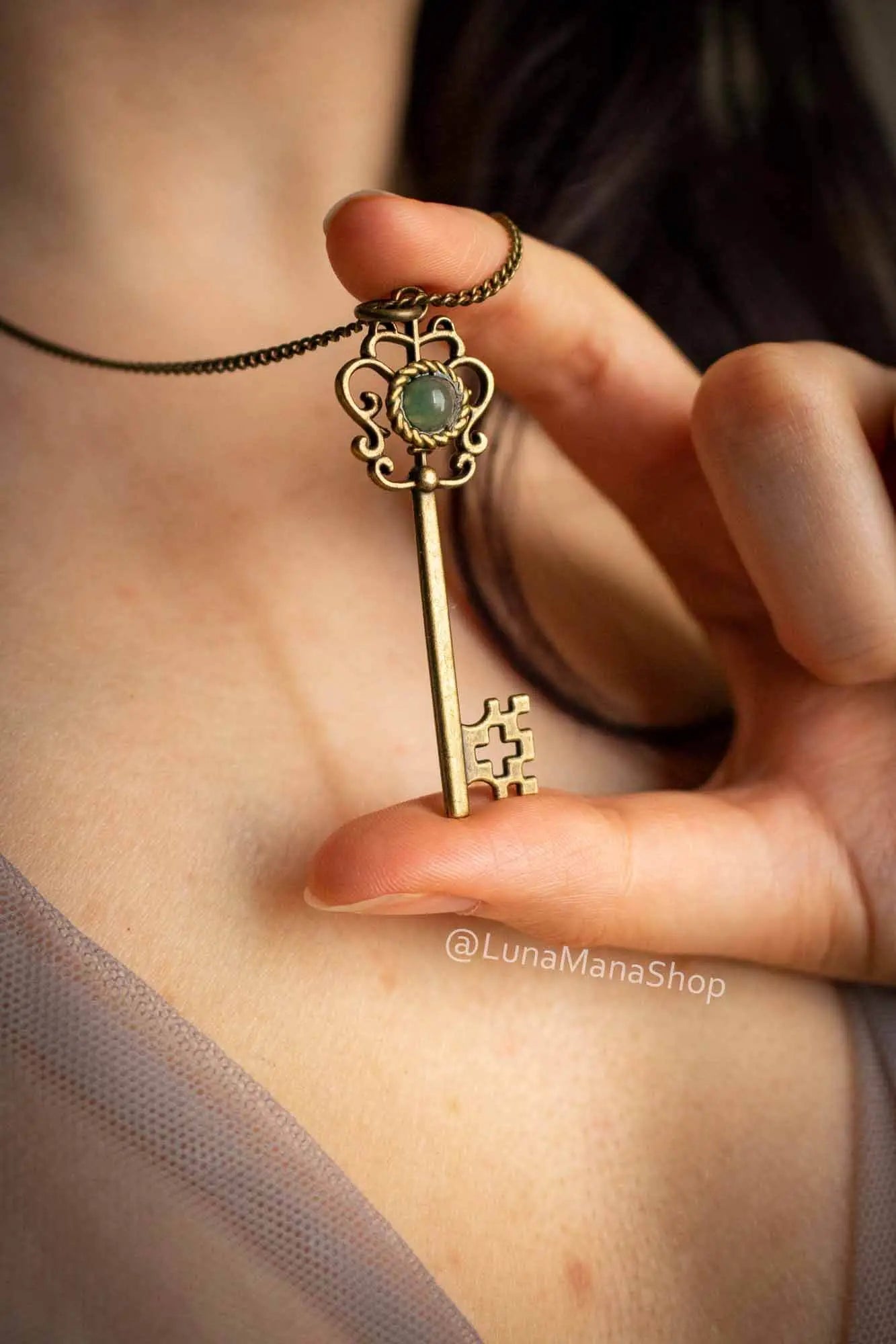 Pendentif Clé des champs en Aventurine verte lunamanashop