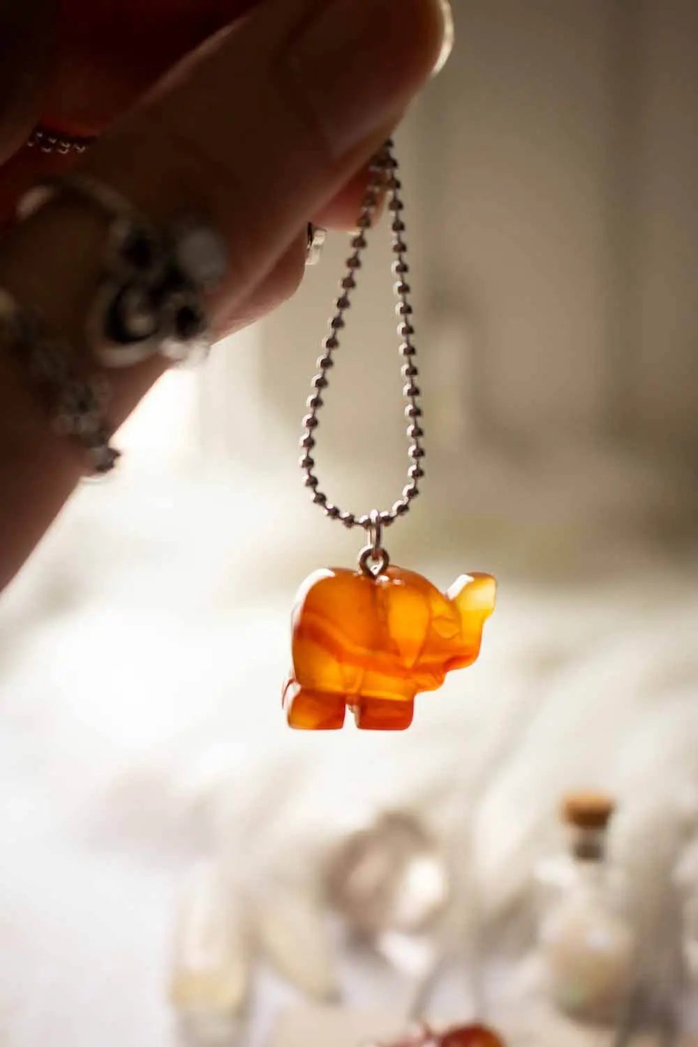 Pendentif Cornaline Blissia et chaîne en laiton argenté lunamanashop