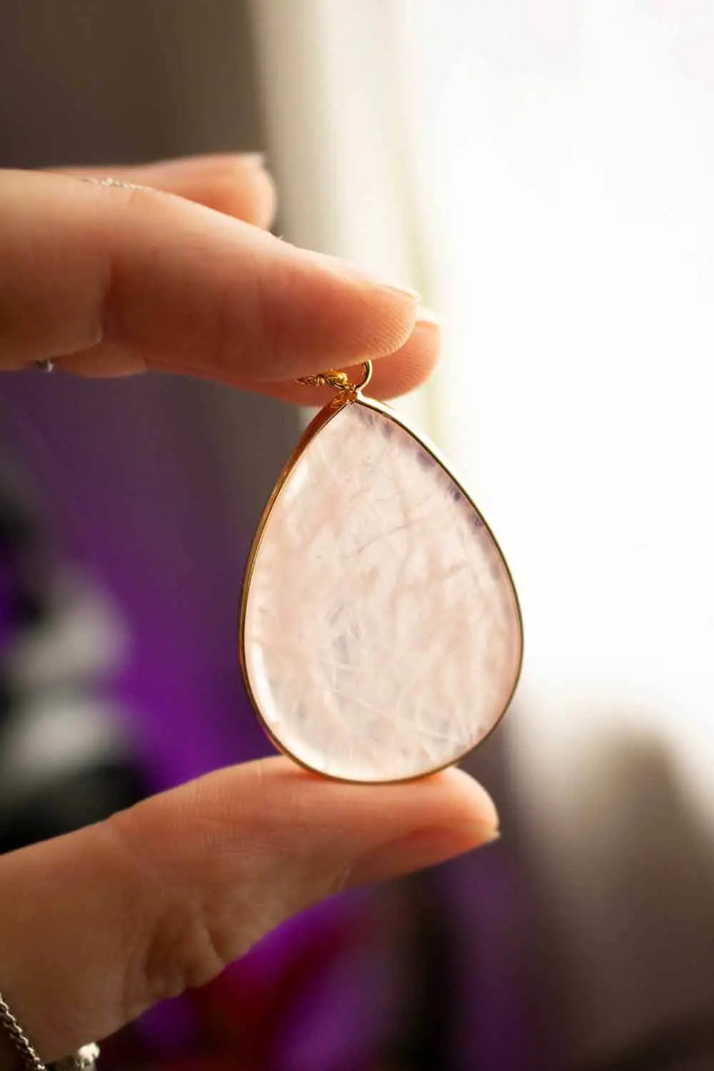 Pendentif Quartz Rose Mona et chaîne laiton doré lunamanashop