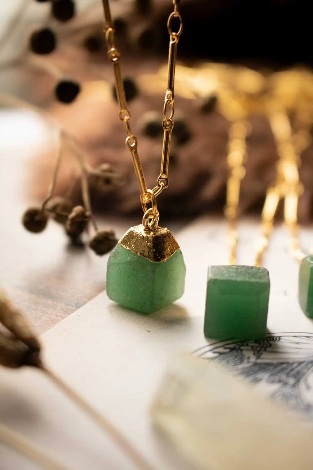 Pendentif Lyrei aventurine verte et chaîne plaquée or 18 carats lunamanashop